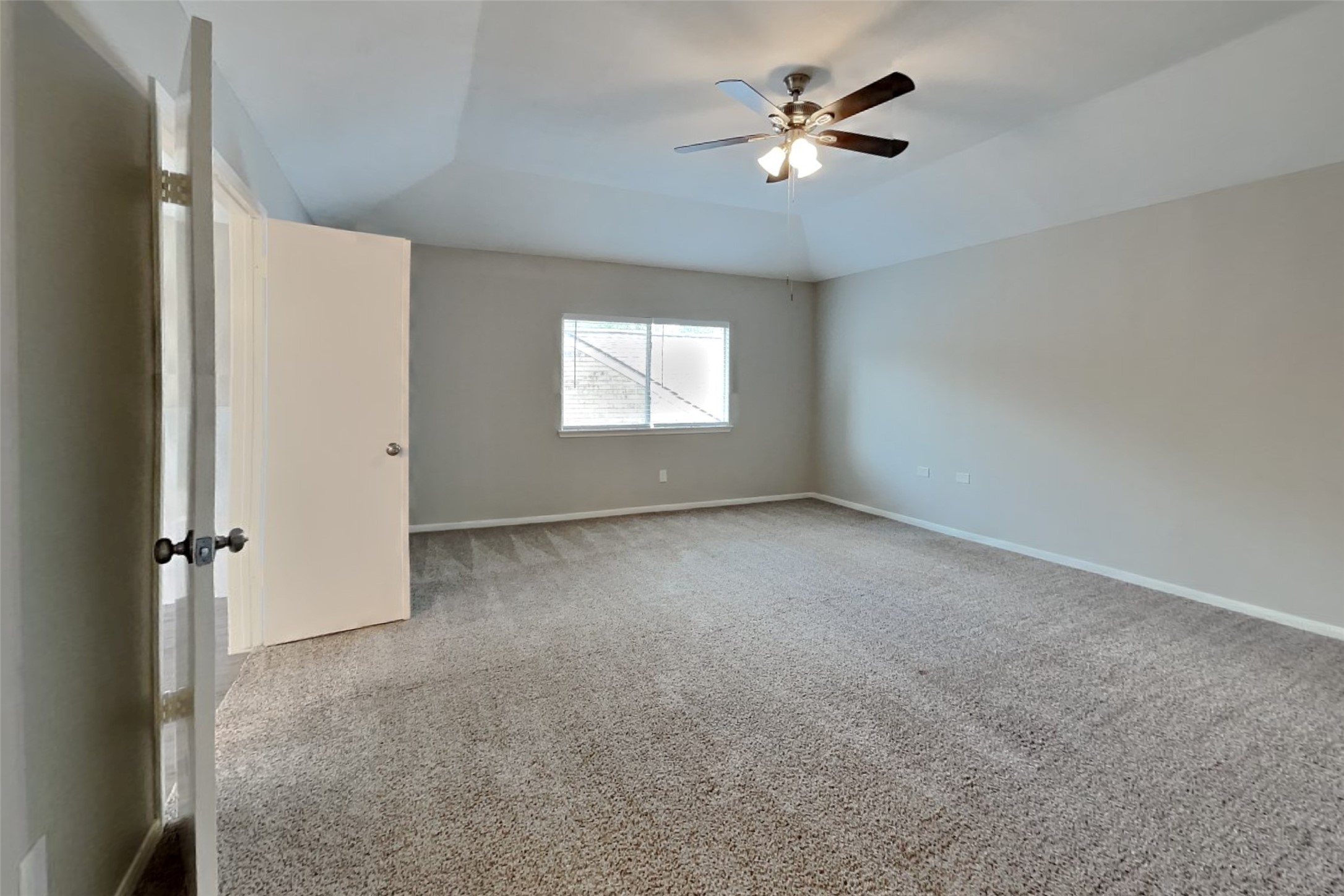 1031 Cascade Creek Drive Property Photo 10