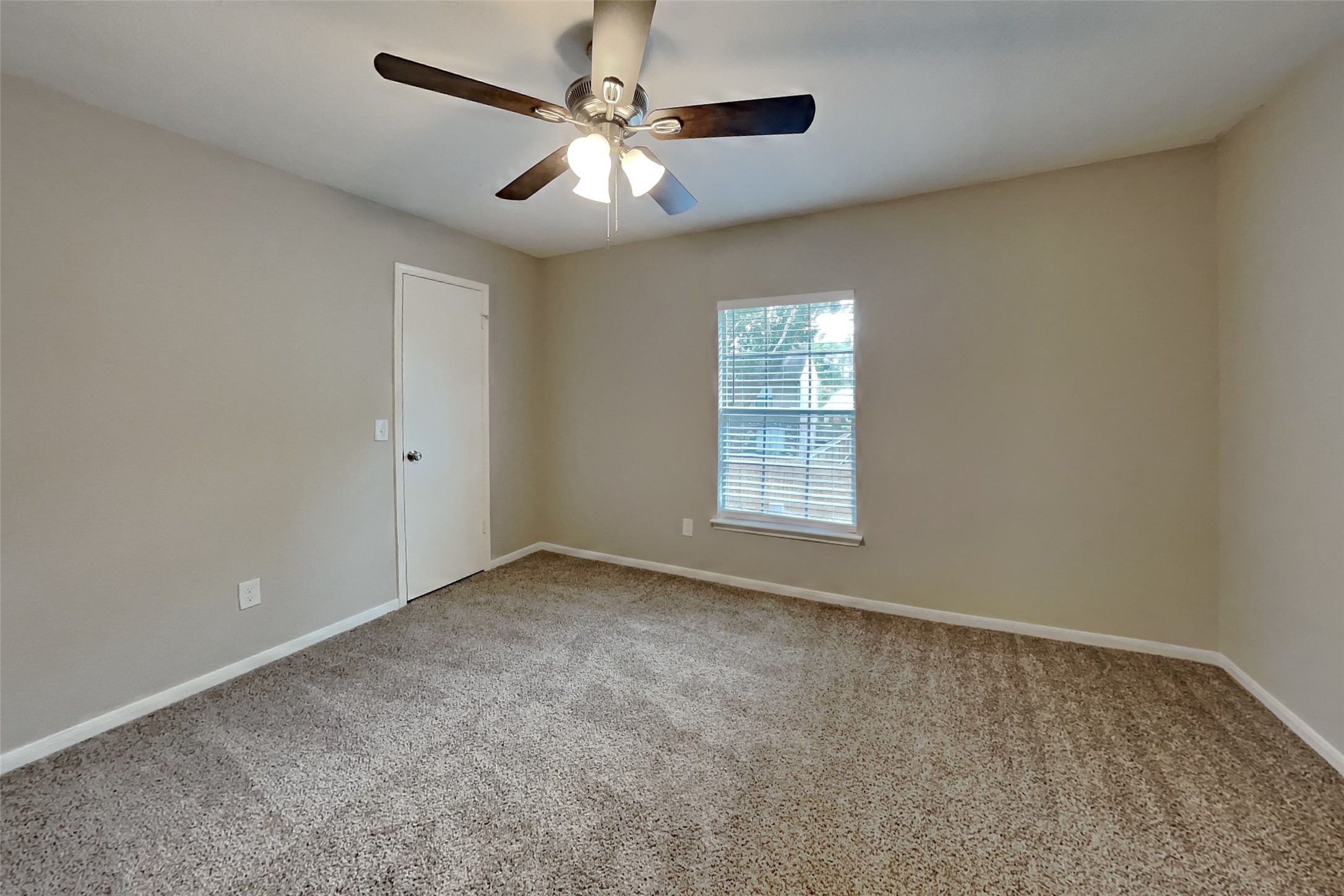 1031 Cascade Creek Drive Property Photo 13