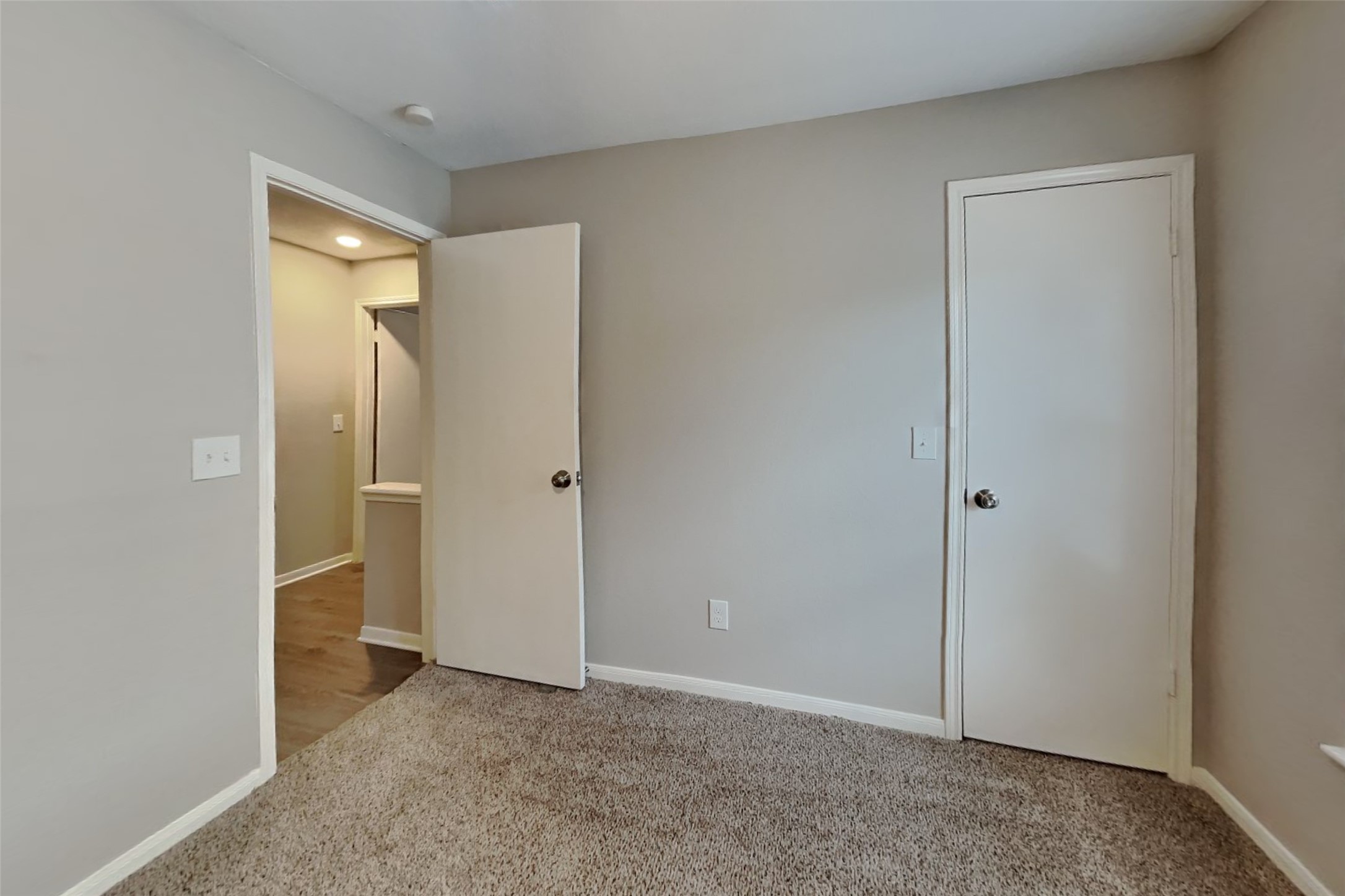 1031 Cascade Creek Drive Property Photo 19