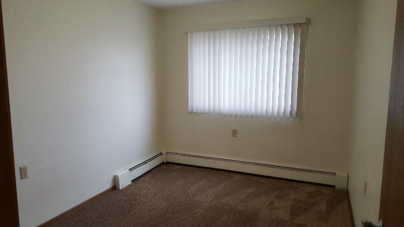 916 Larson Drive Property Photo 4