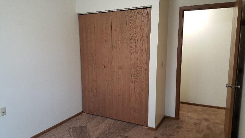 916 Larson Drive Property Photo 6