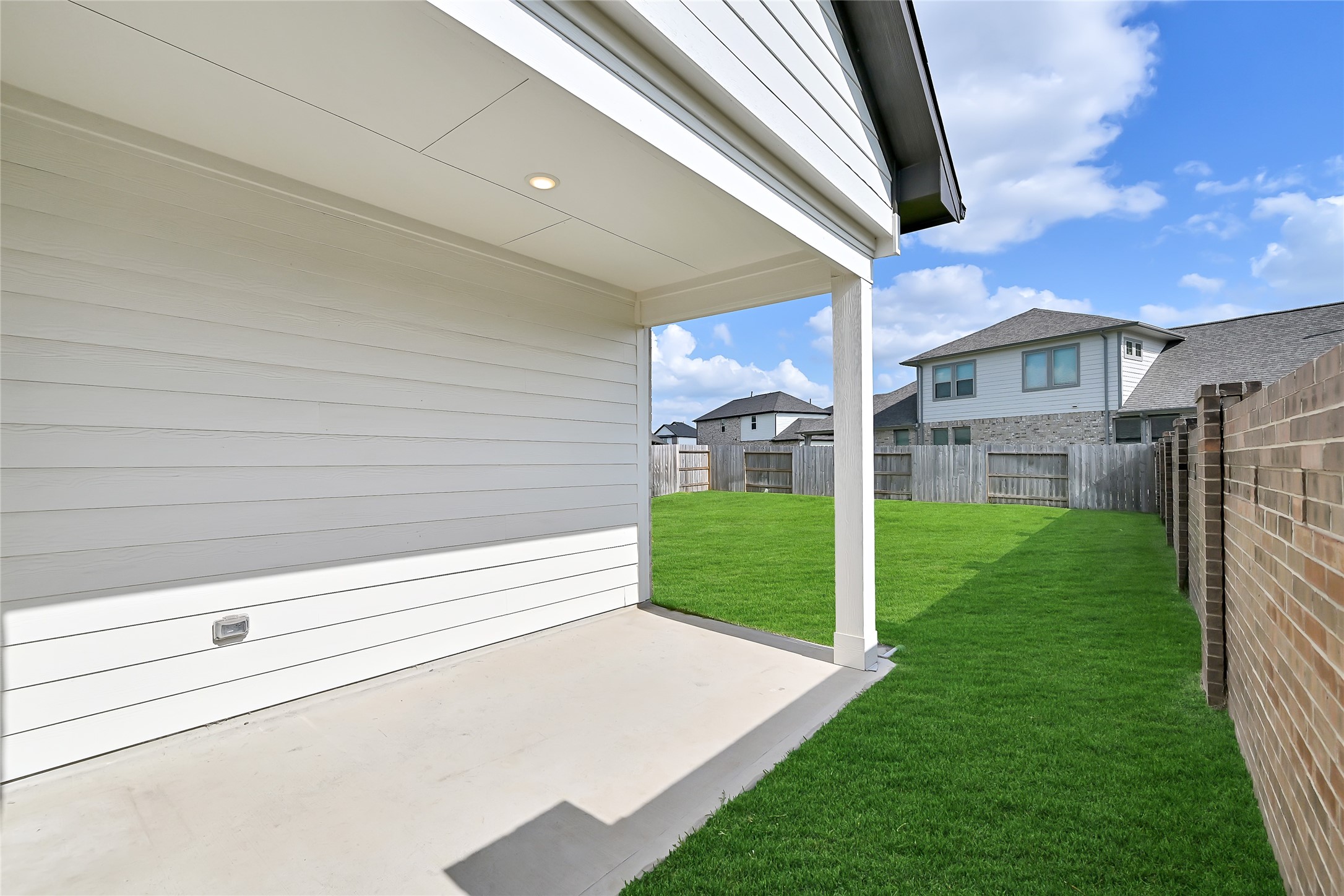 21059 Montego Breeze Lane Property Photo 8