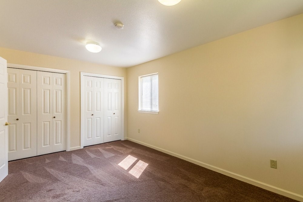 207 N Storie St Property Photo 8