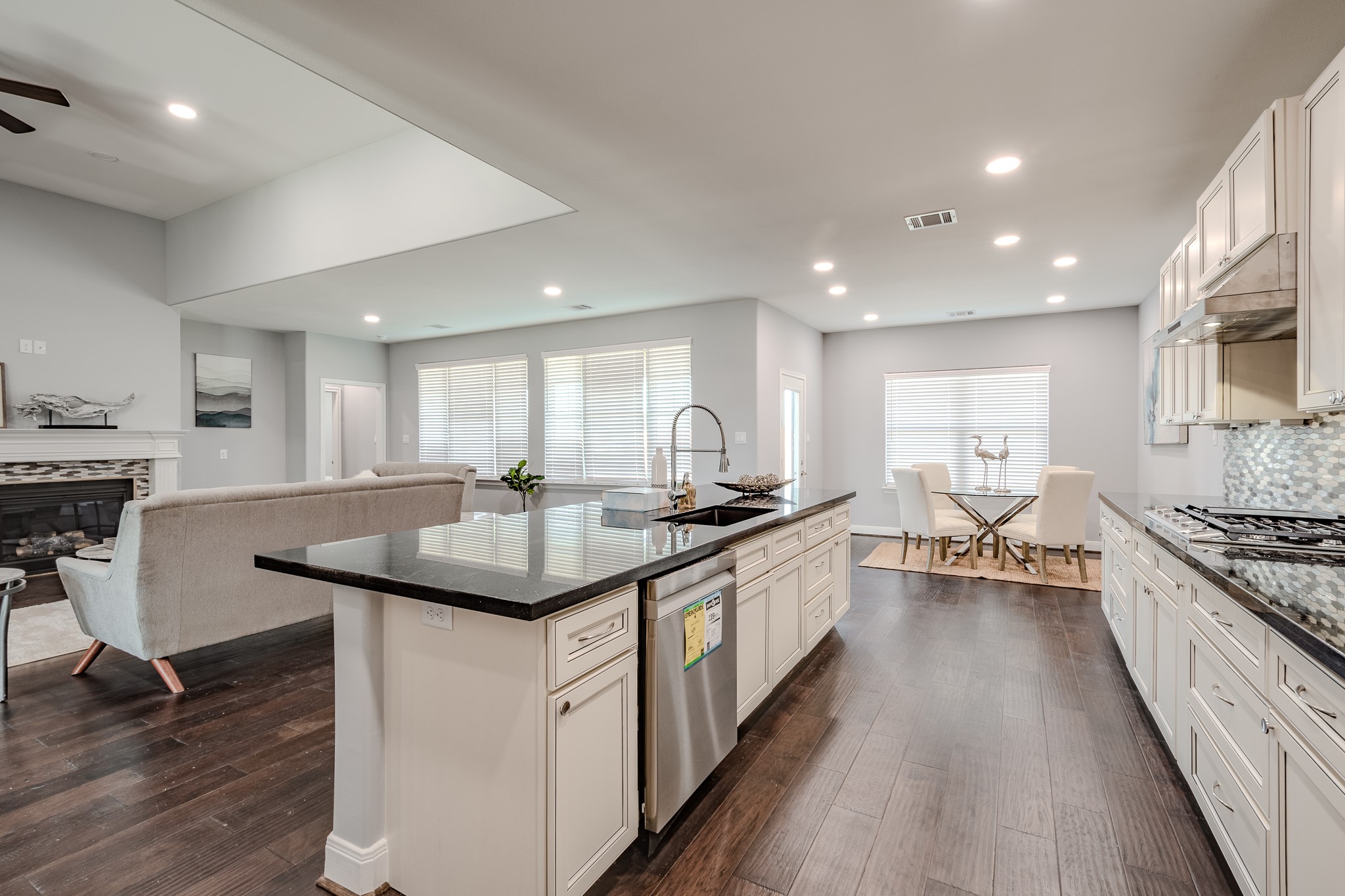 40242 Spyglass Hill Drive Property Photo 14
