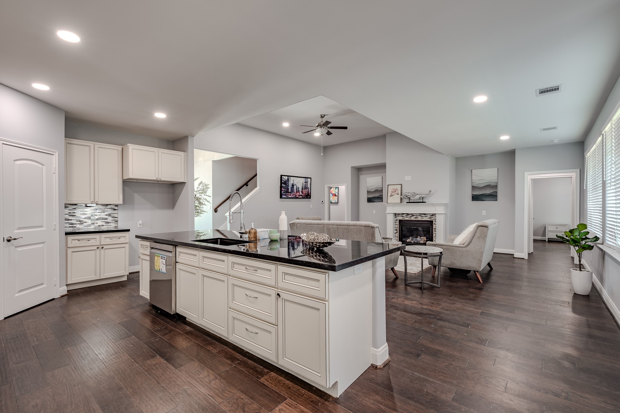 40242 Spyglass Hill Drive Property Photo 16