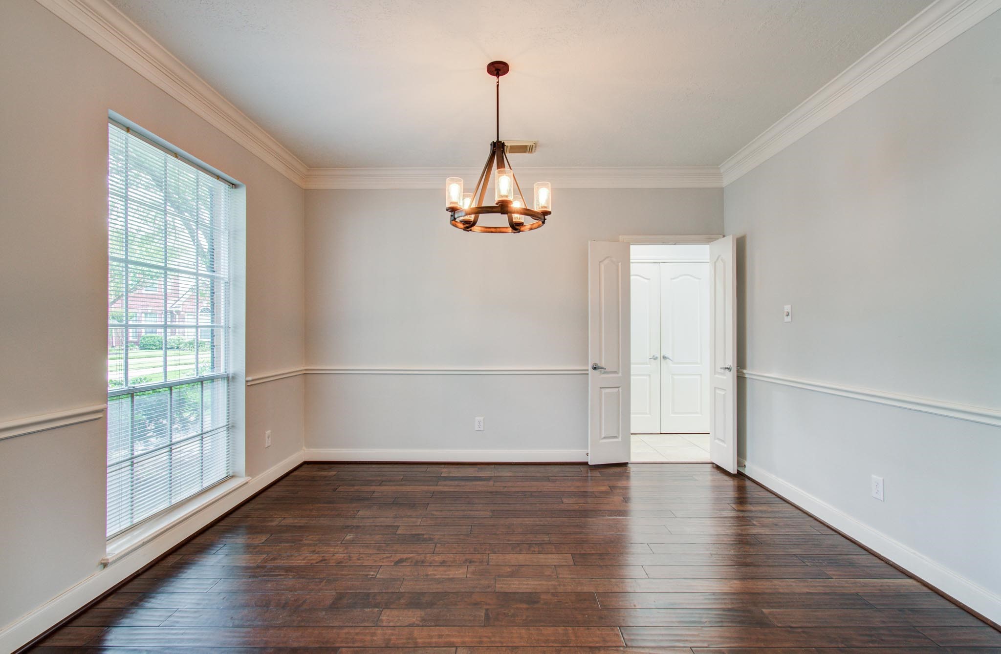 1311 Hopkins Park Drive Property Photo 3