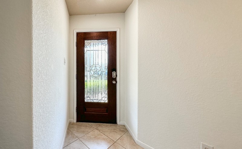 29015 Jacobs River Dr Property Photo 4