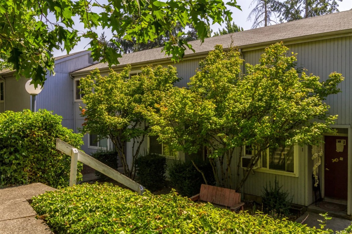 721 Se Meadowlark St 50 Property Photo 5