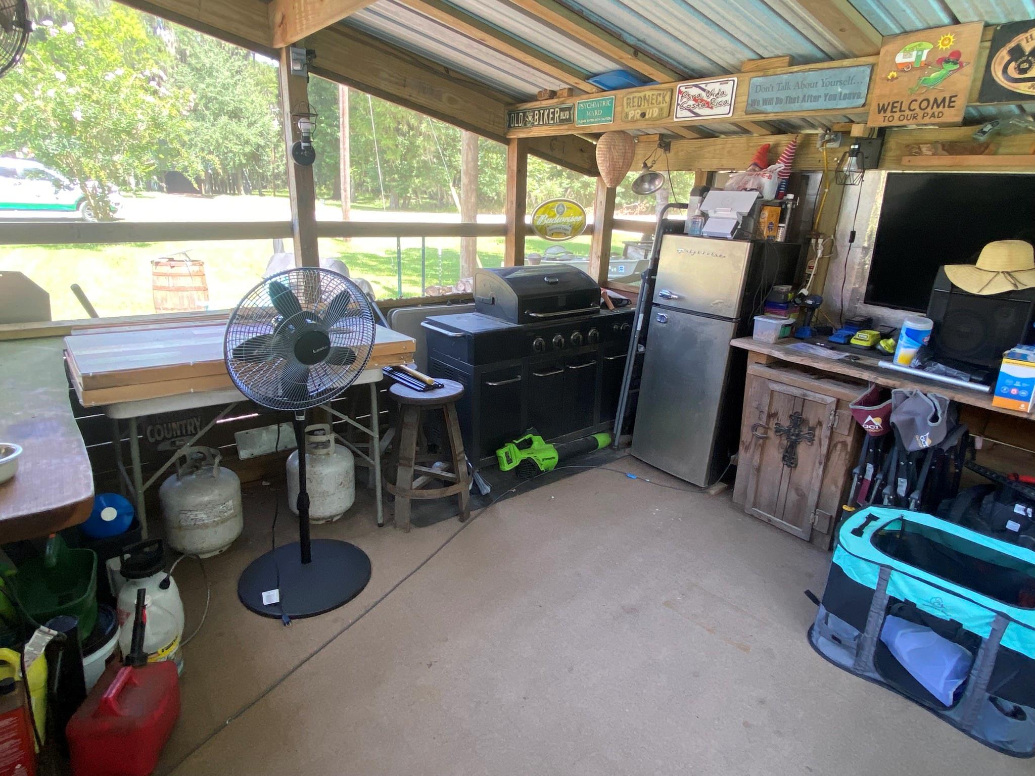 768 Ferguson Drive Property Photo 8