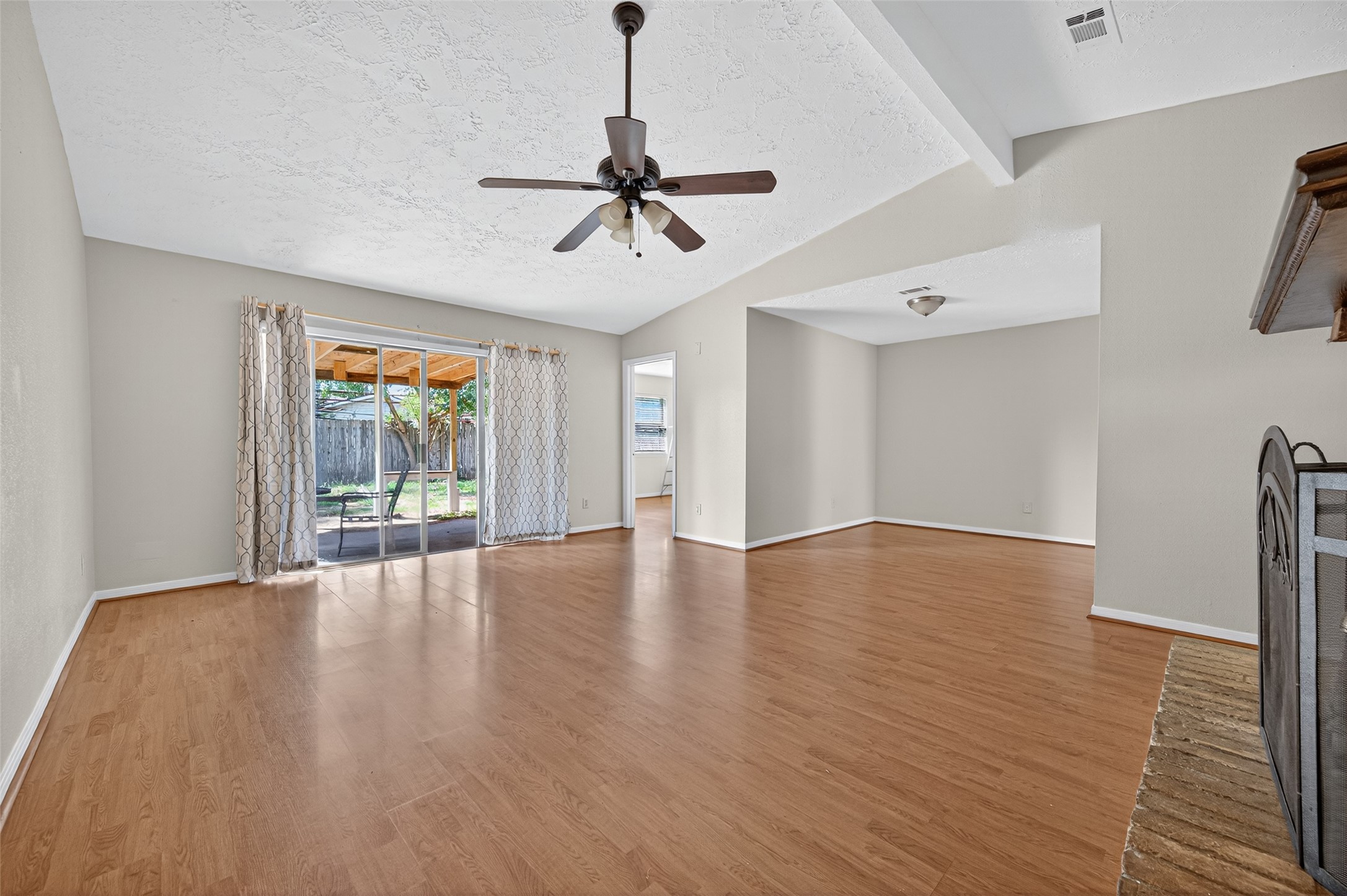 8623 Riverside Walk Lane Property Photo 4