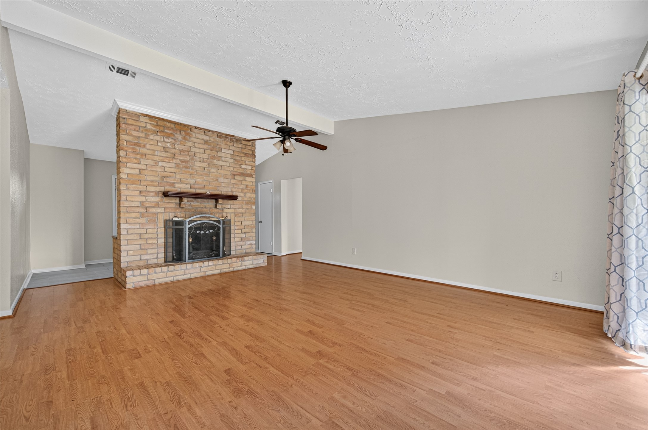 8623 Riverside Walk Lane Property Photo 8