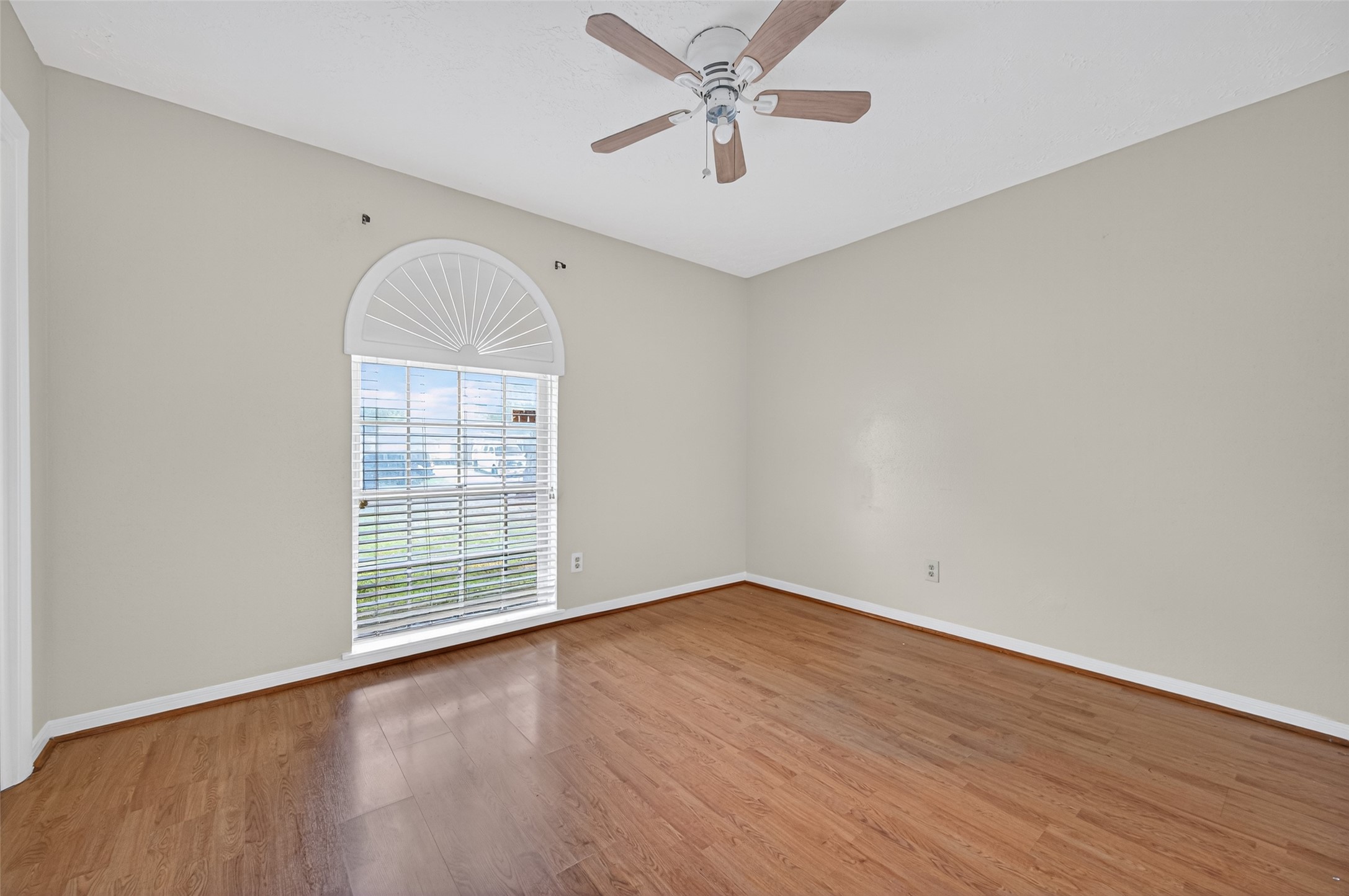 8623 Riverside Walk Lane Property Photo 23