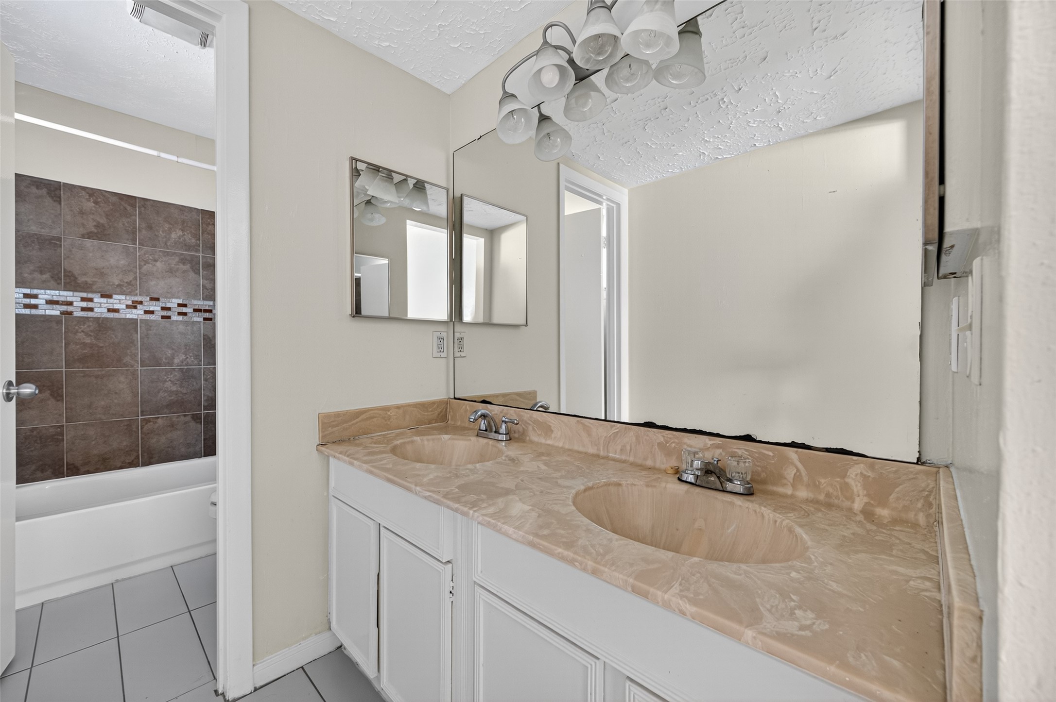 8623 Riverside Walk Lane Property Photo 28