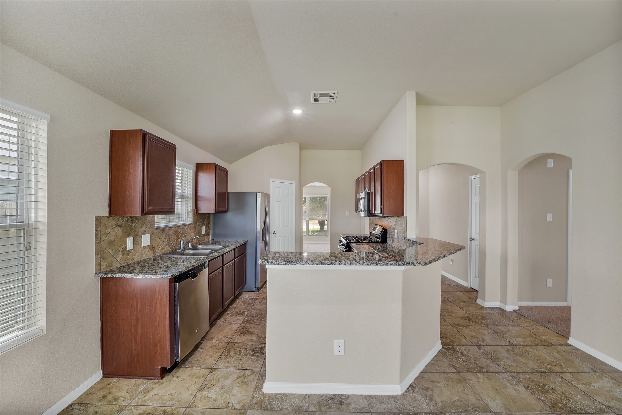 3150 View Valley Trail Property Photo 7