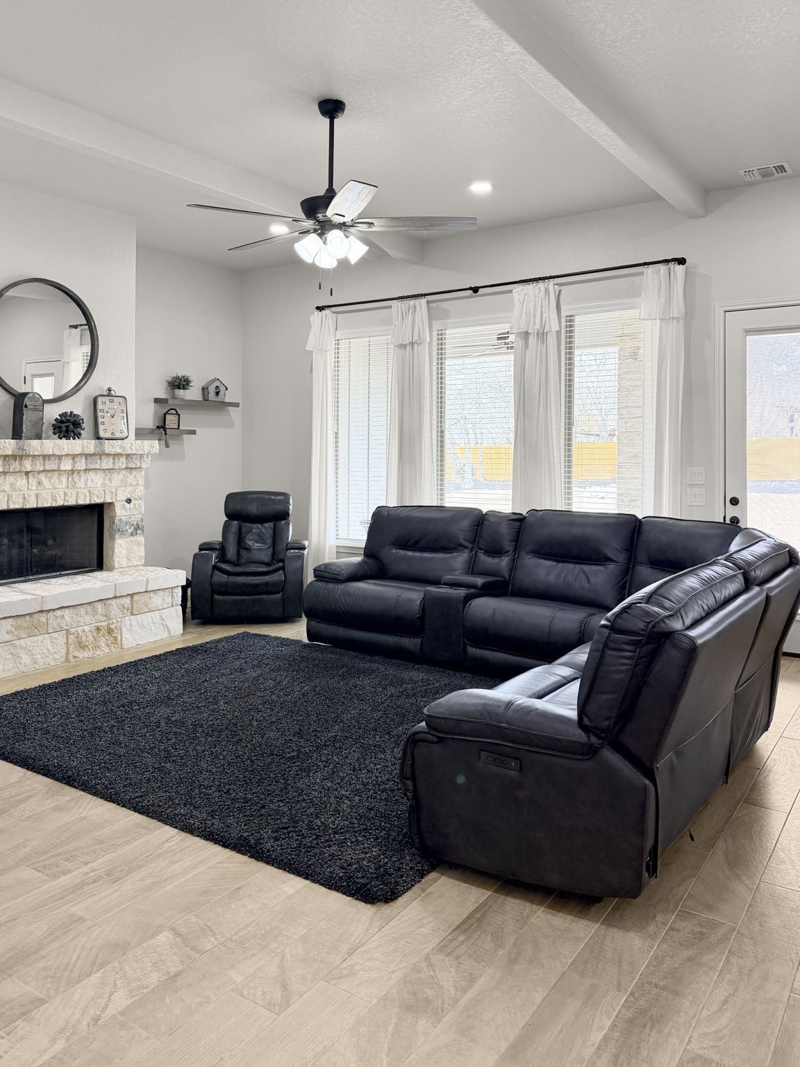 100 Calvary Drive Property Photo 4