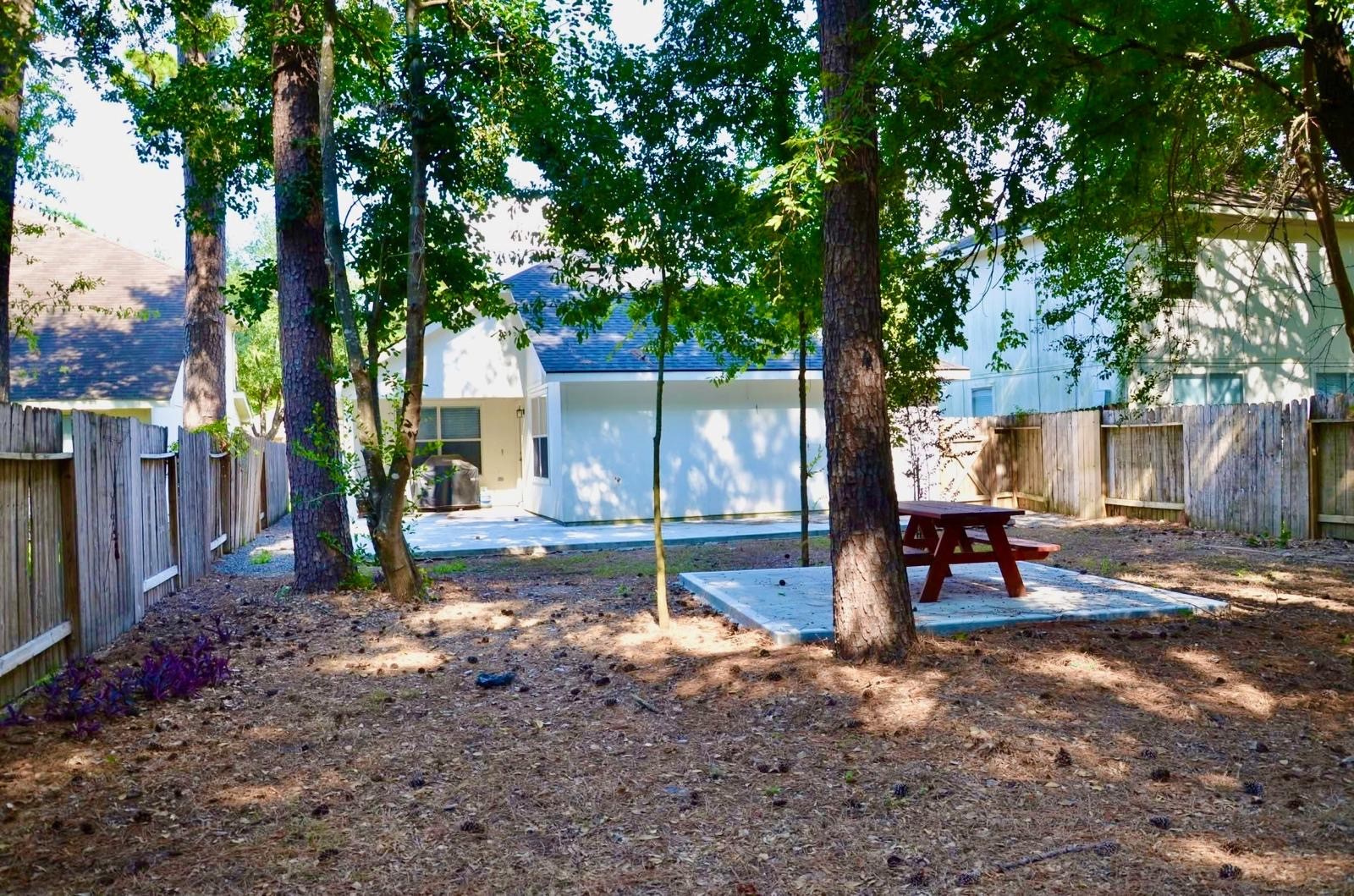 15 Thicket Grove Place Property Photo 31