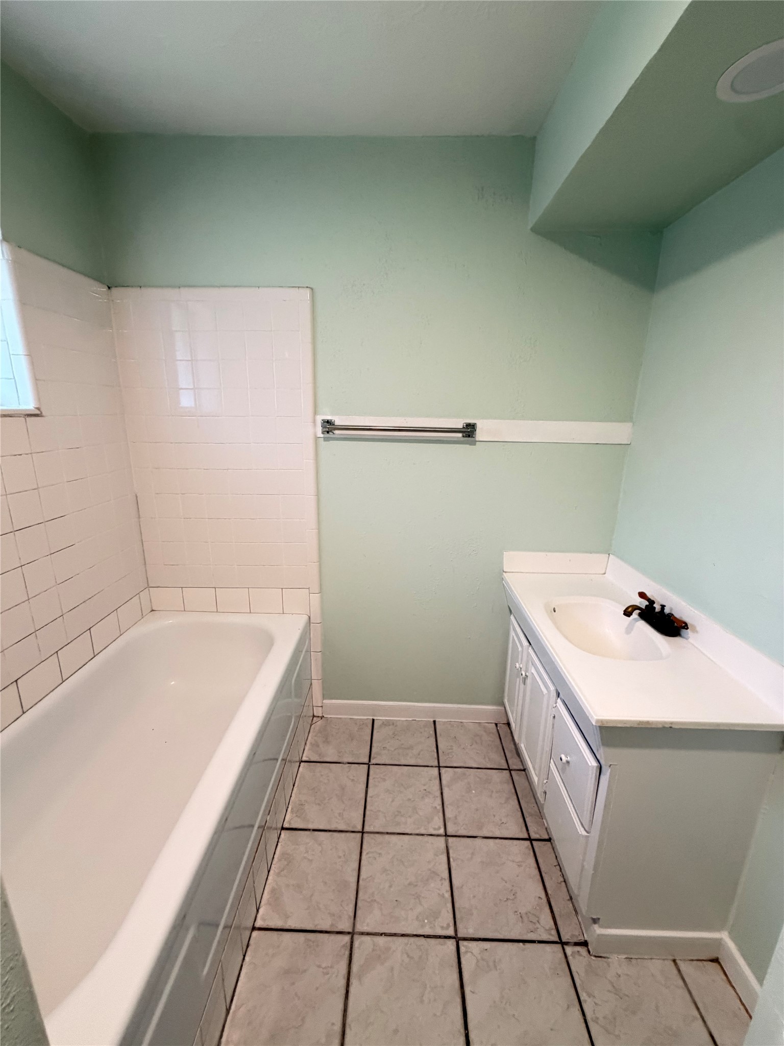 4527 Fitzwater Drive Property Photo 8