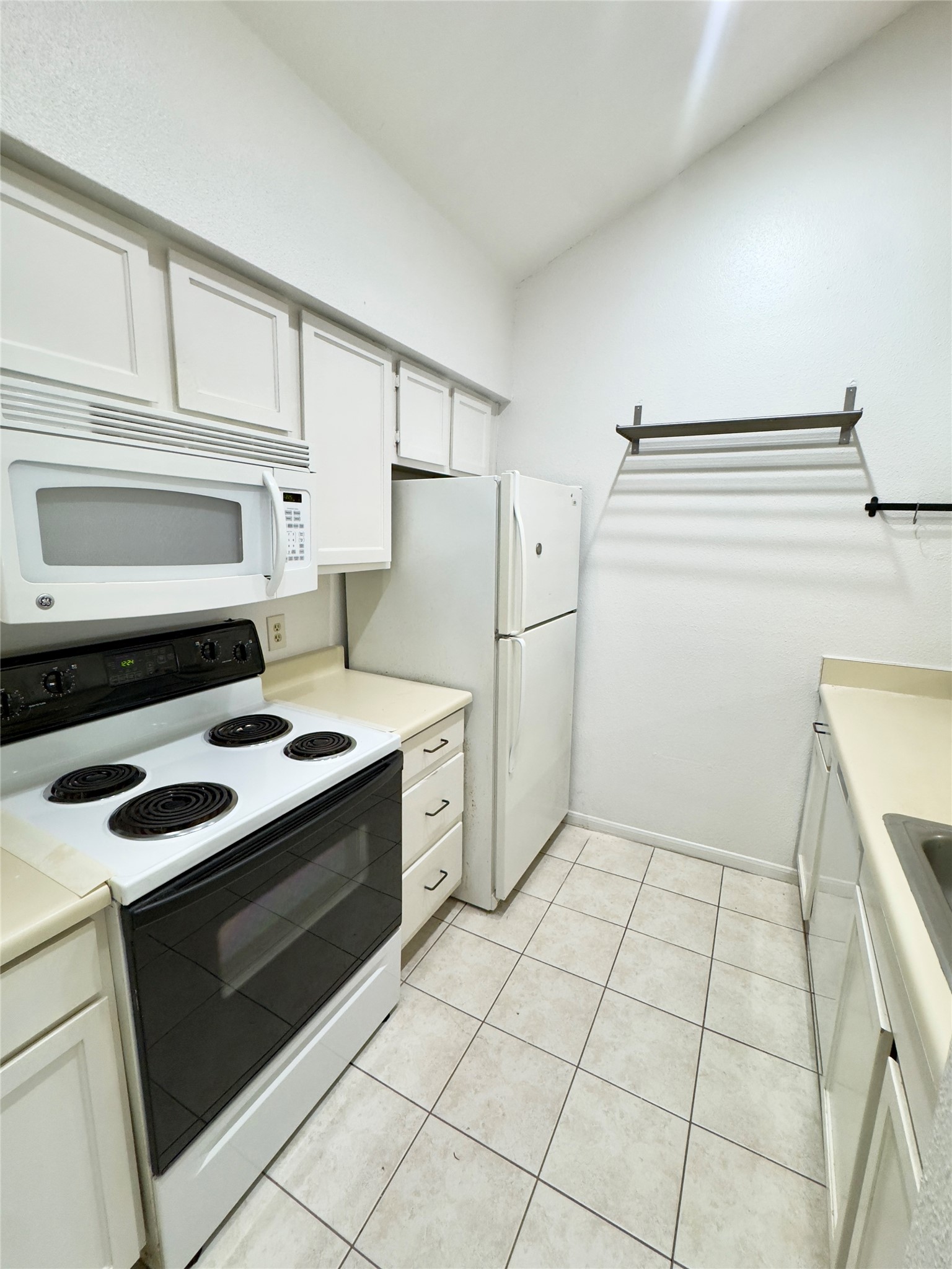 8055 Cambridge Street 34 Property Photo 13