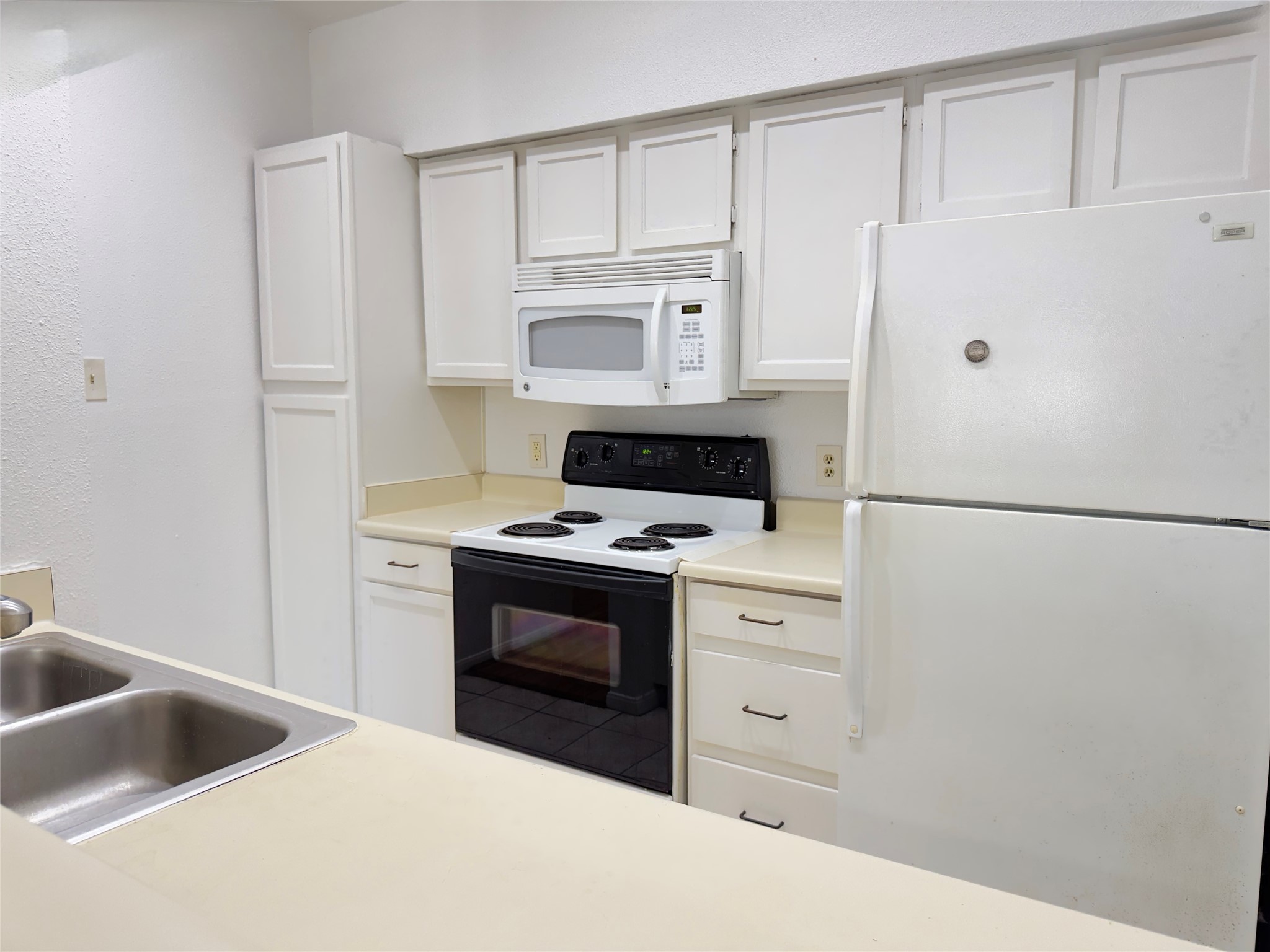 8055 Cambridge Street 34 Property Photo 14