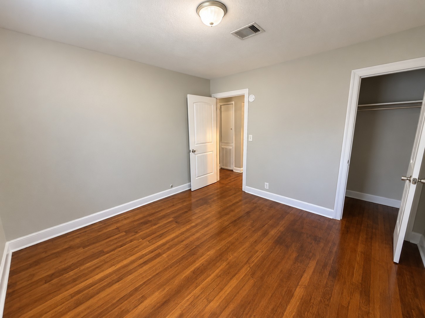 1211 17th Avenue N Property Photo 14