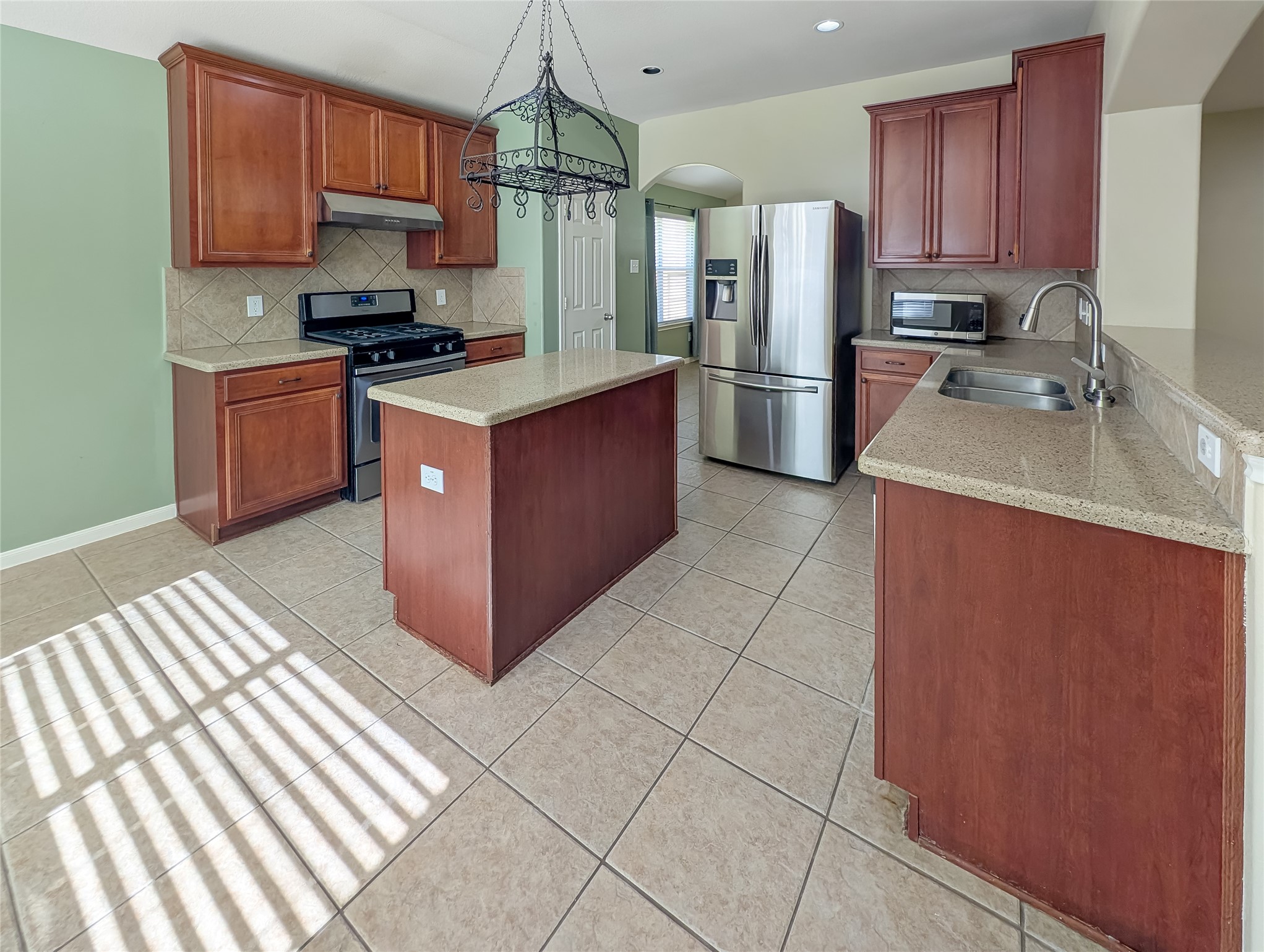 26403 Abbey Springs Lane Property Photo 4
