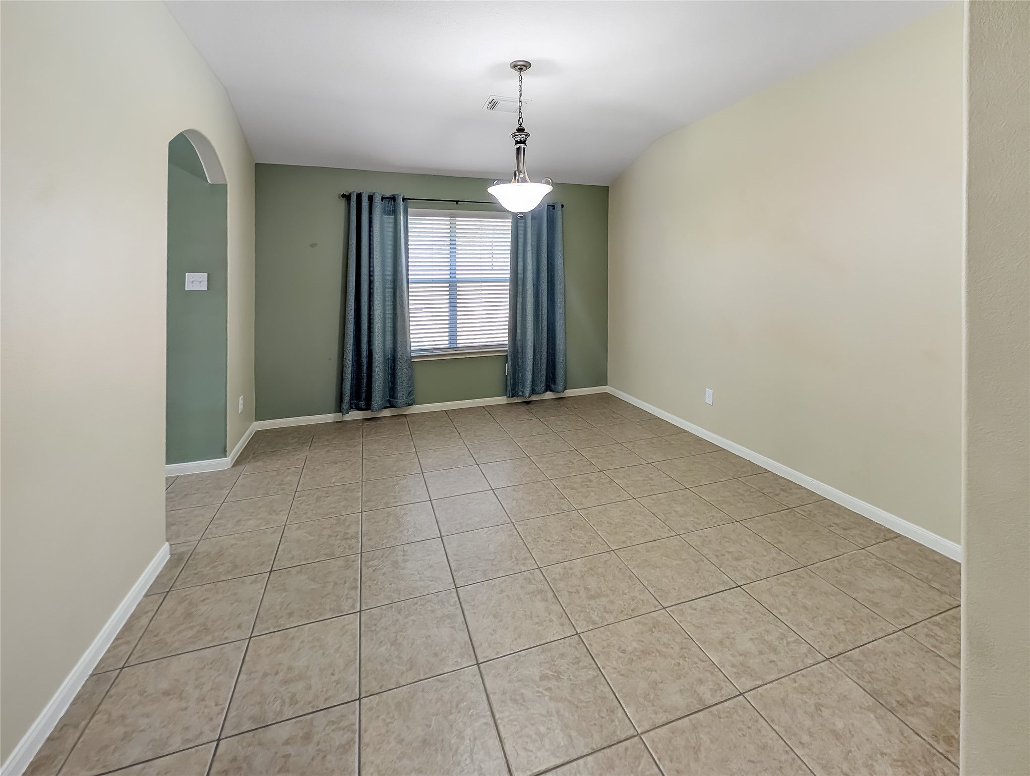 26403 Abbey Springs Lane Property Photo 11