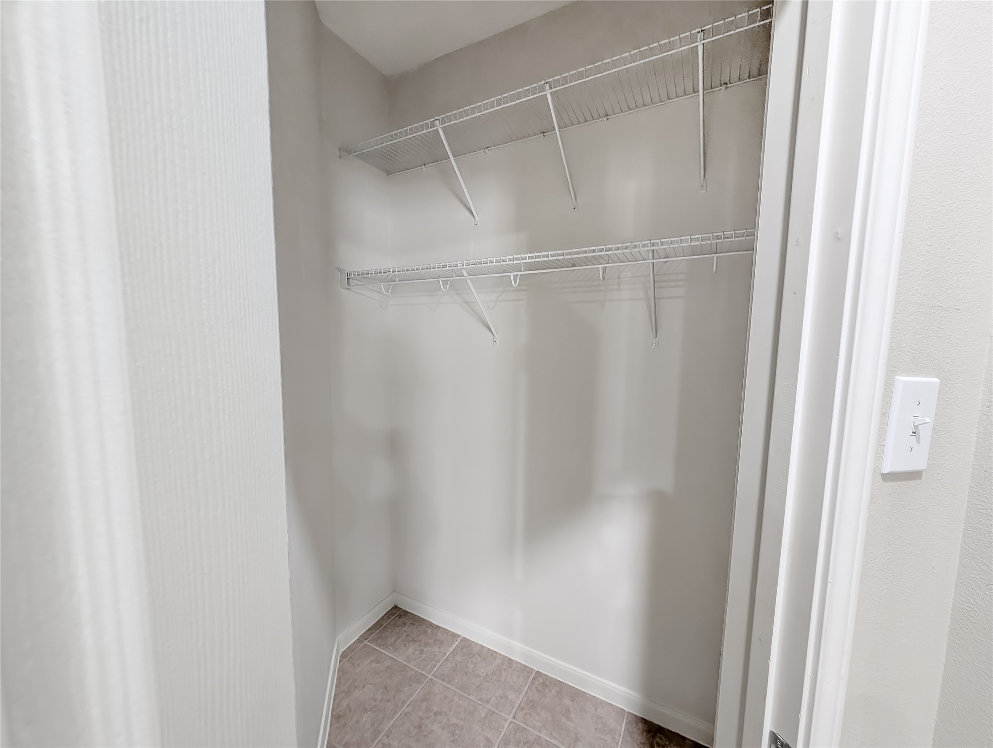 26403 Abbey Springs Lane Property Photo 22
