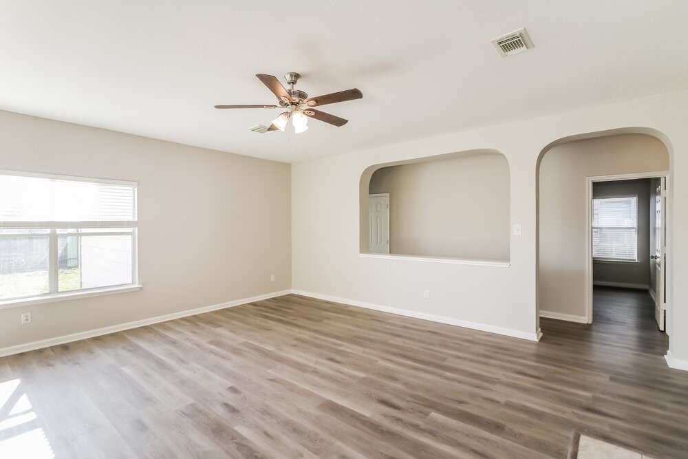 6227 Channelbrook Lane Property Photo 4