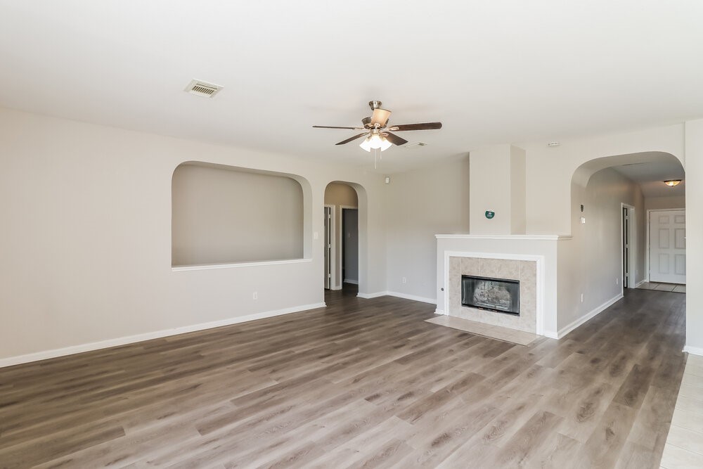 6227 Channelbrook Lane Property Photo 5