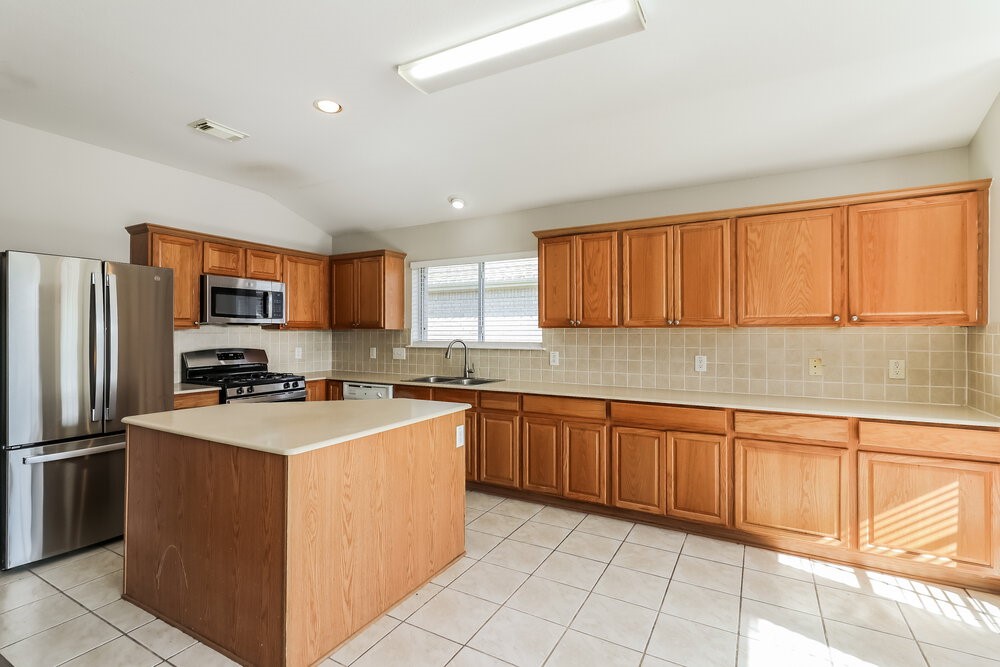 6227 Channelbrook Lane Property Photo 8