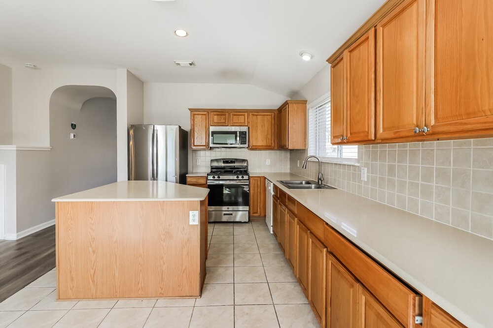6227 Channelbrook Lane Property Photo 9