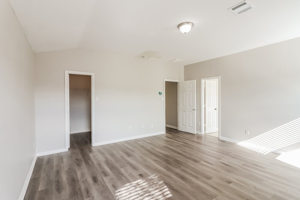 6227 Channelbrook Lane Property Photo 12