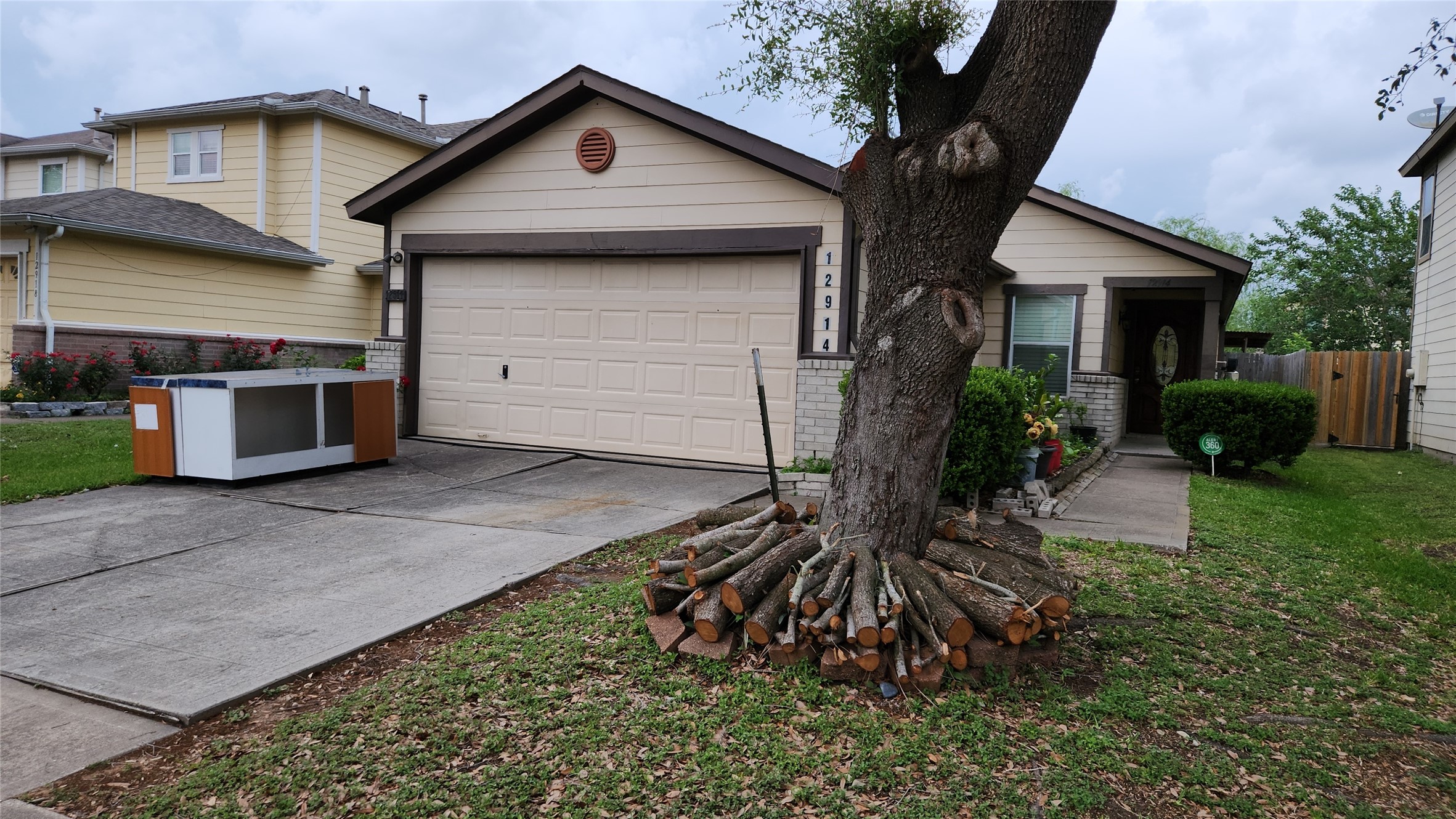 12914 Cloverwalk Lane Property Photo 1