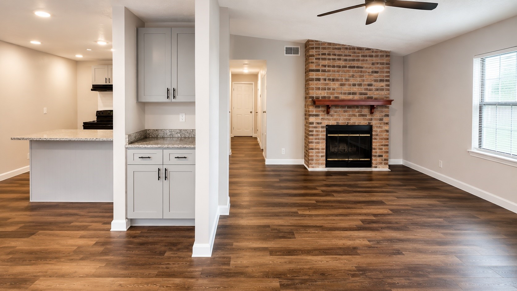 9 Carol Court B Property Photo 2
