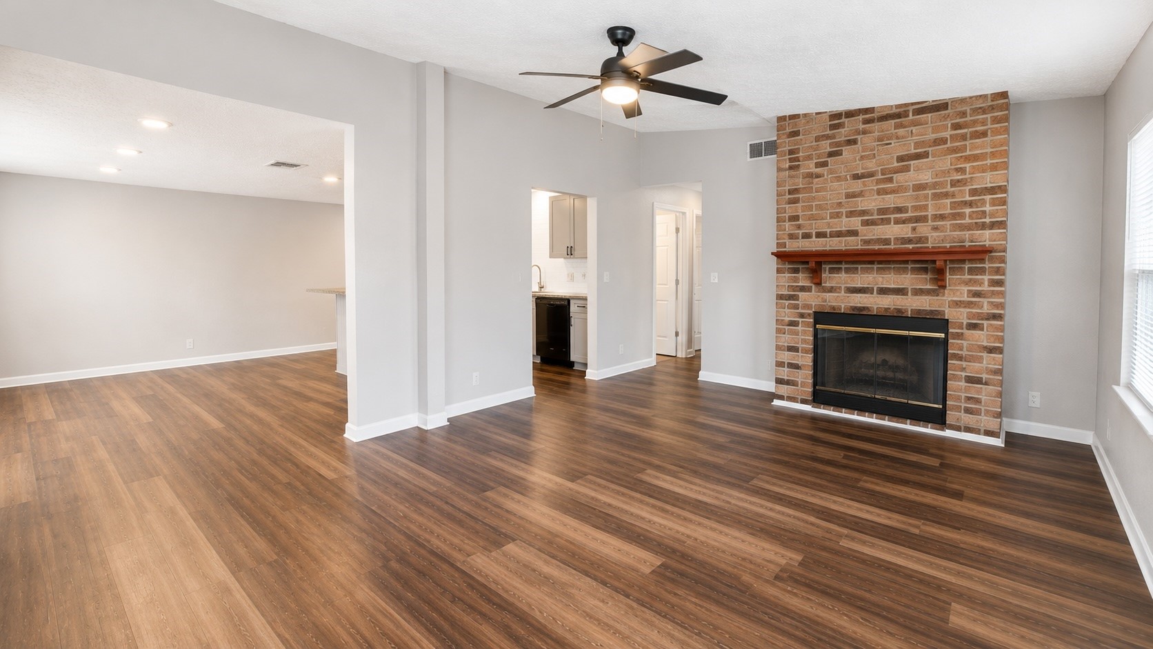 9 Carol Court B Property Photo 8