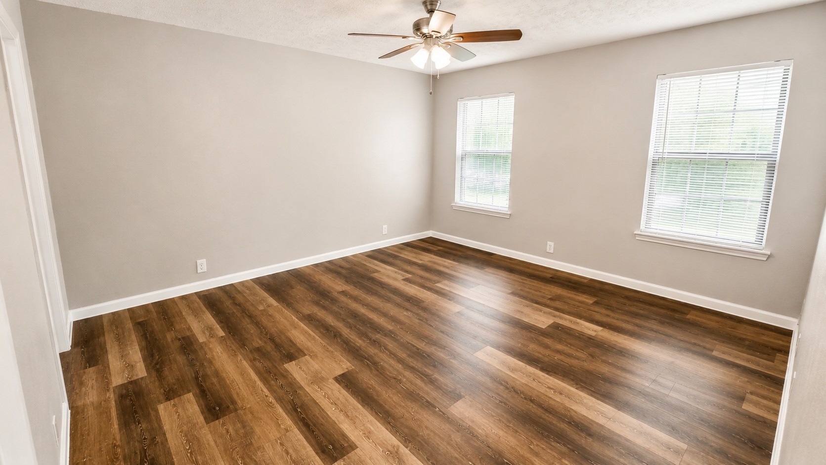 9 Carol Court B Property Photo 11