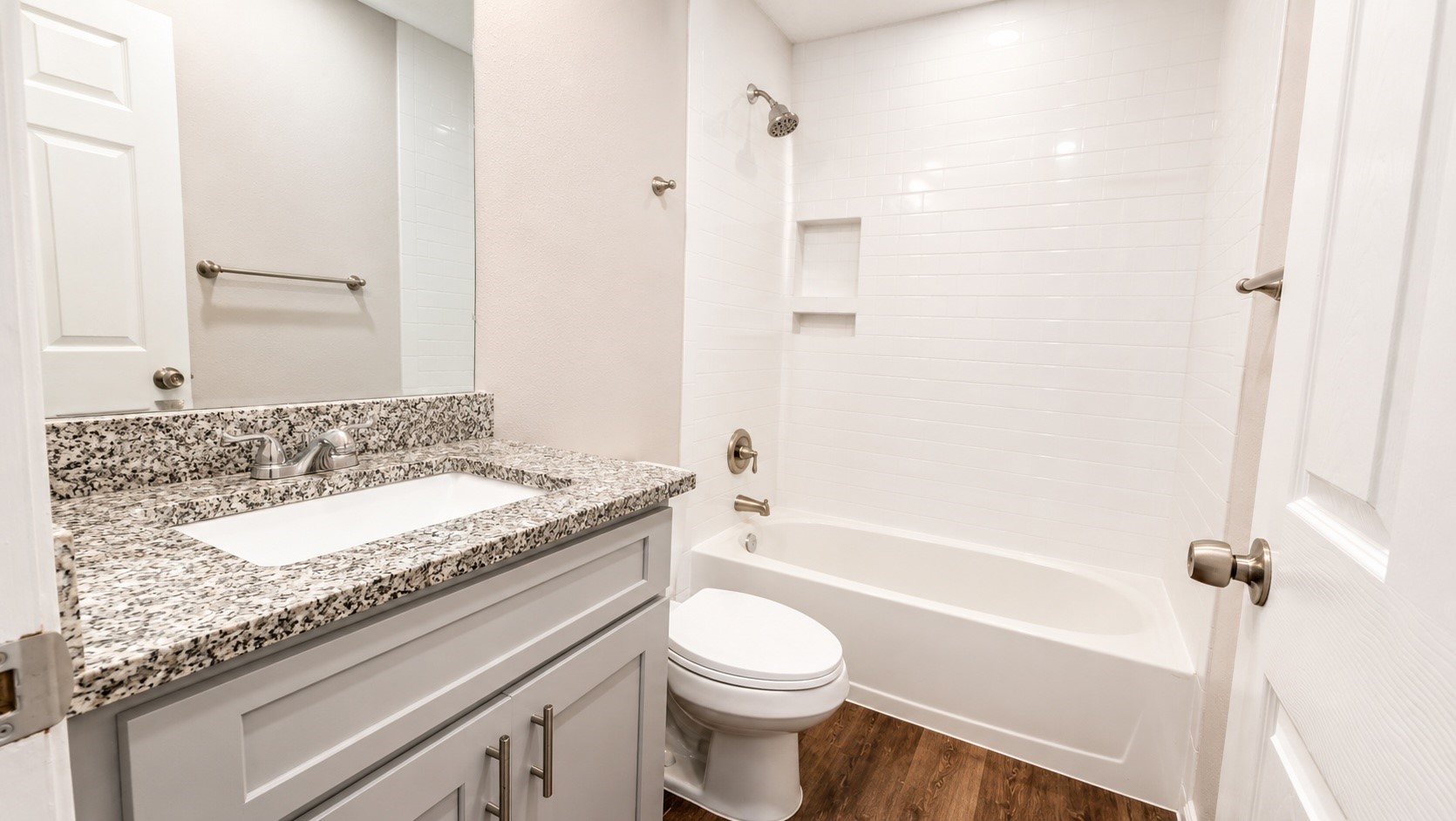 9 Carol Court B Property Photo 12