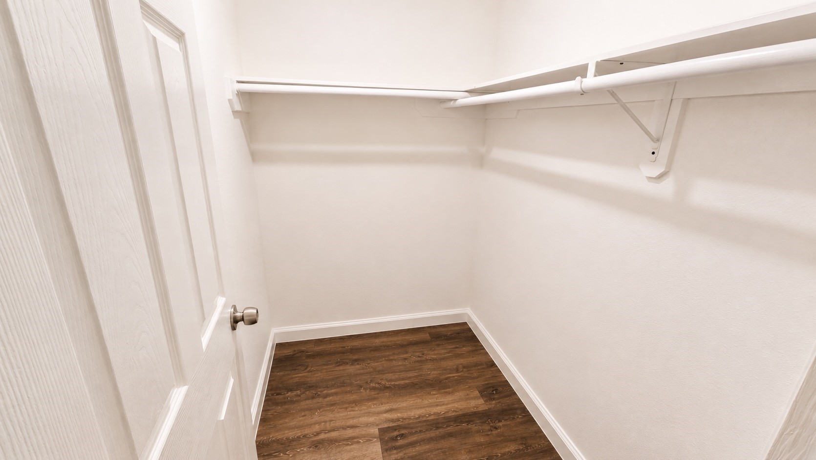 9 Carol Court B Property Photo 14