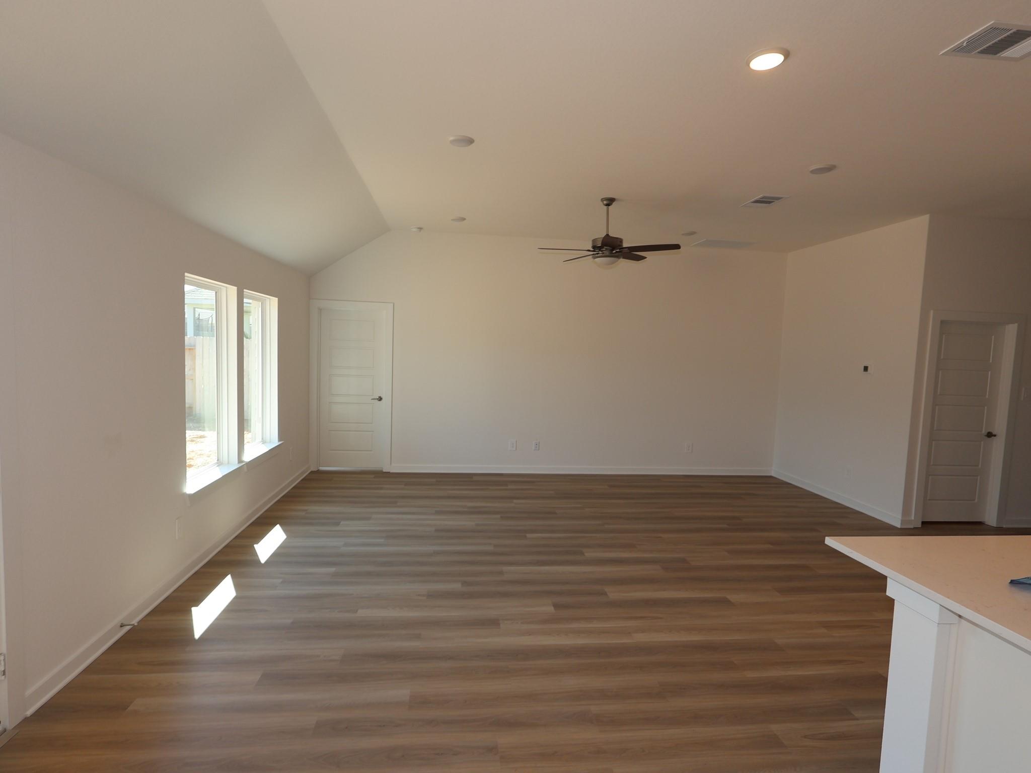 636 Spring Ashberry Court, Magnolia Tx 77354 Property Photo 4