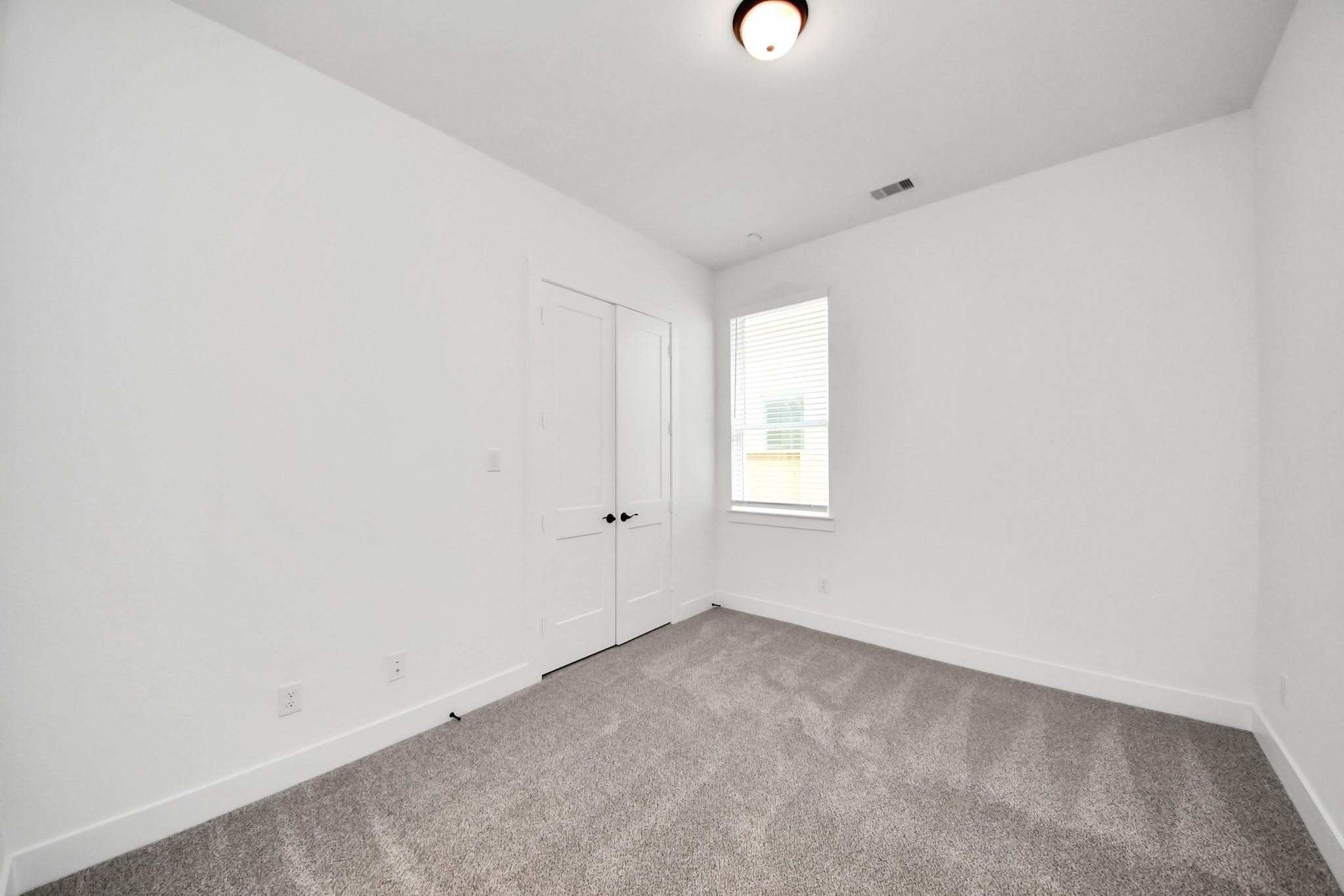 9606 Chateau Hill Drive Property Photo 23