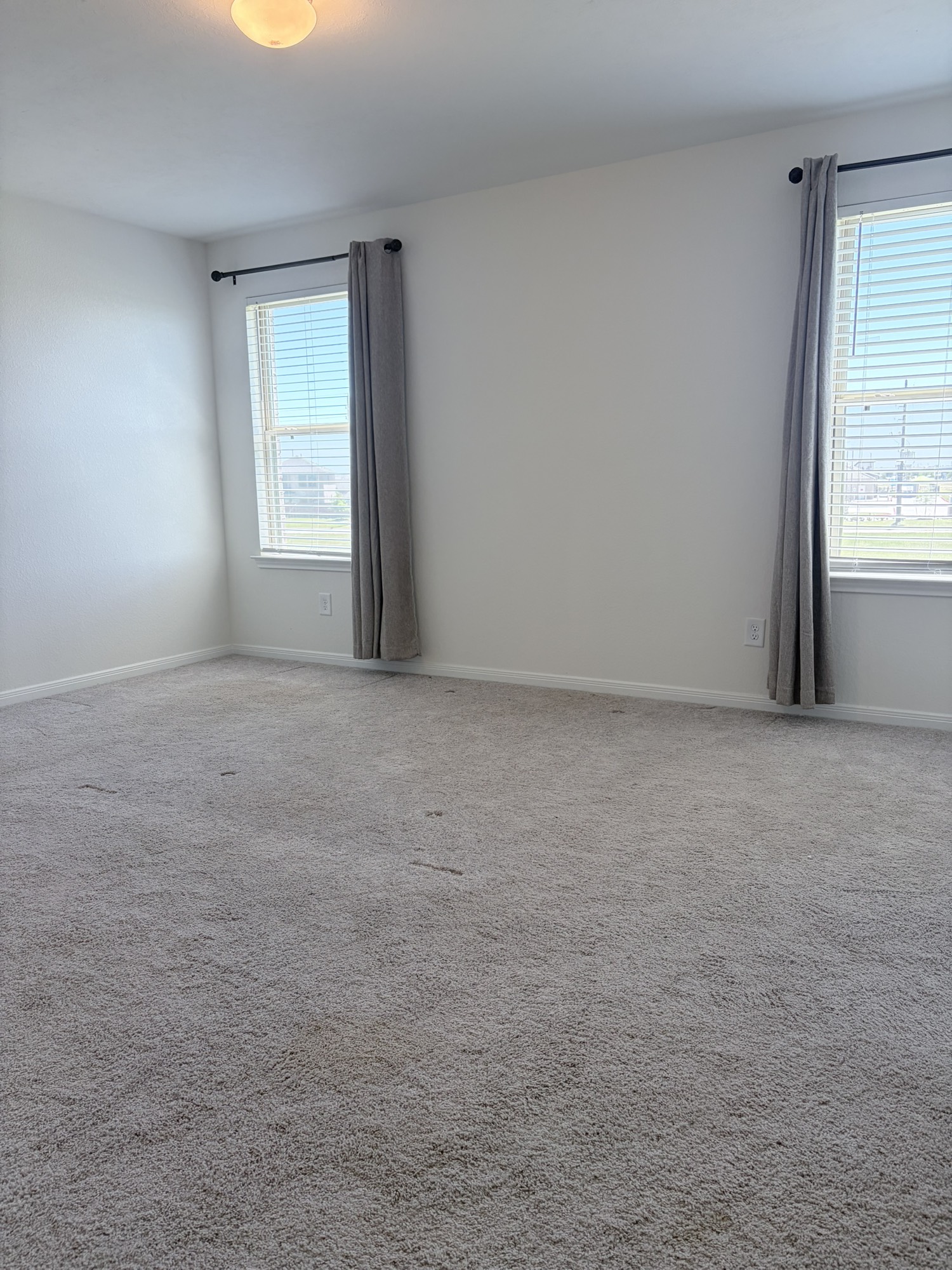 4841 Sun Falls Drive Property Photo 29
