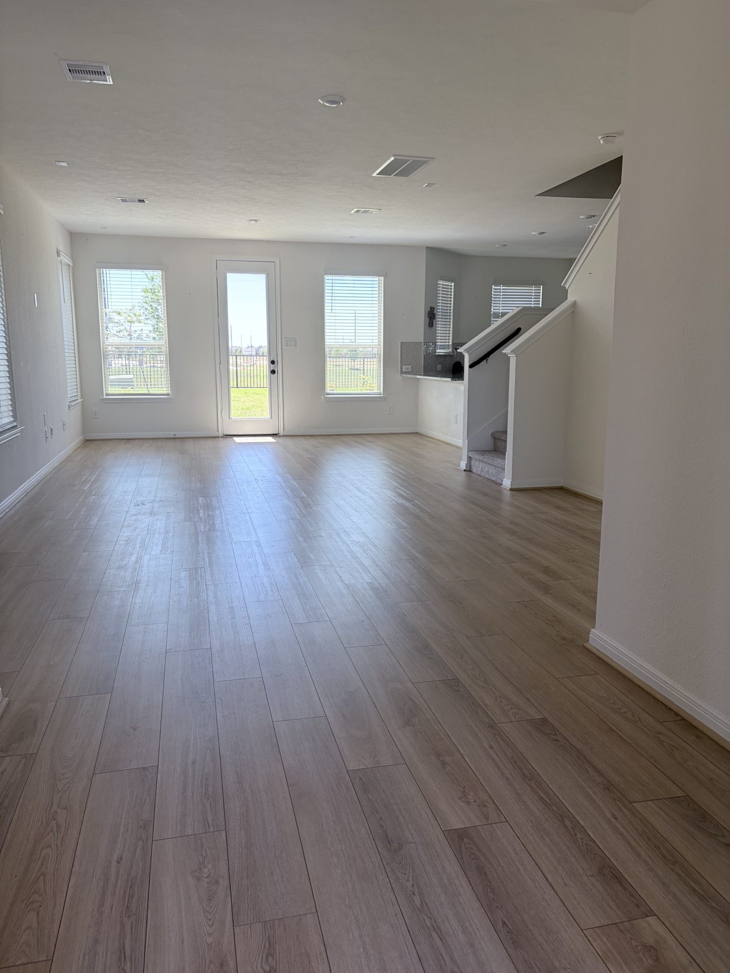 4841 Sun Falls Drive Property Photo 34