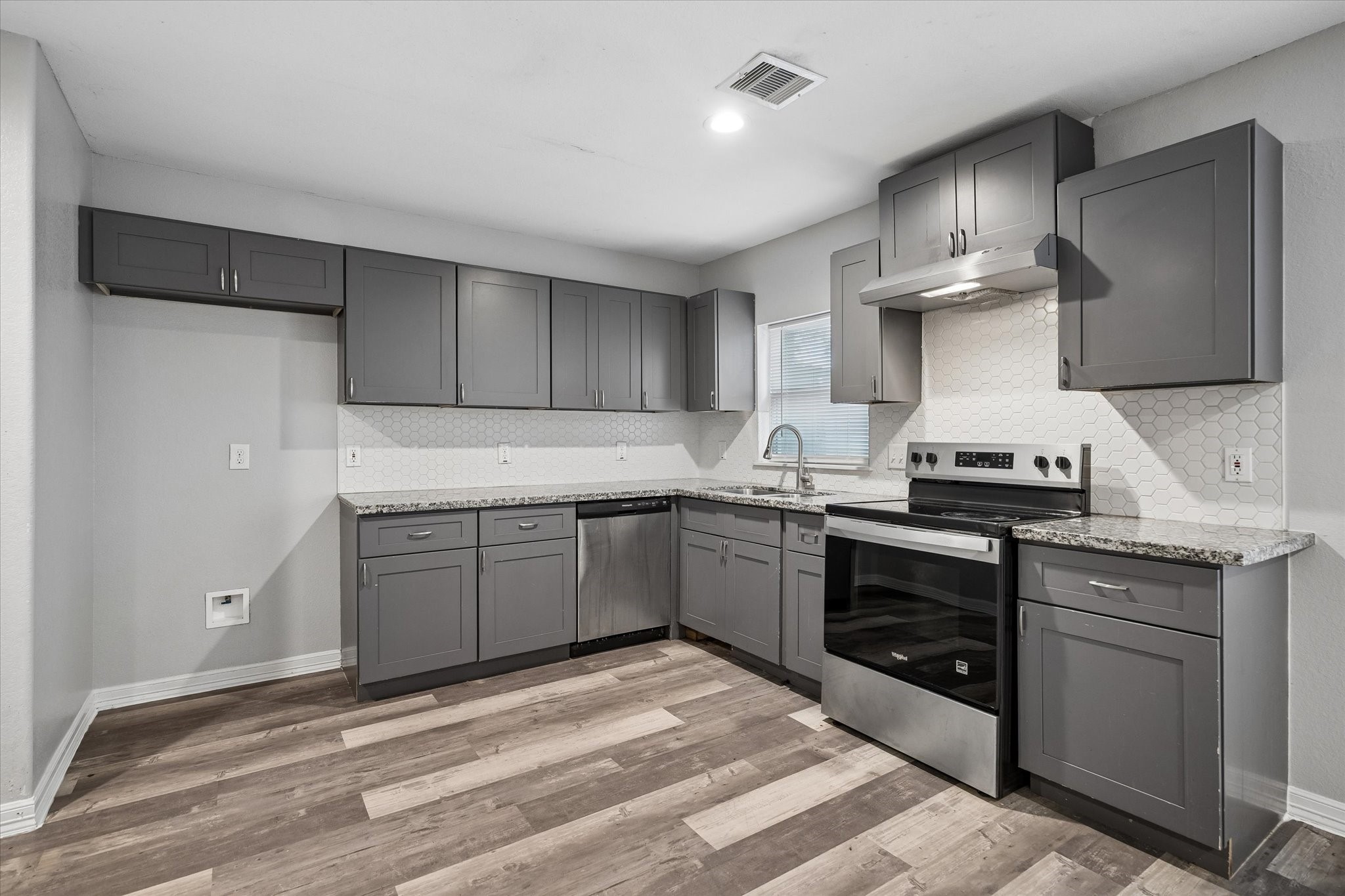 1894 Dolly Wright Street Property Photo 8