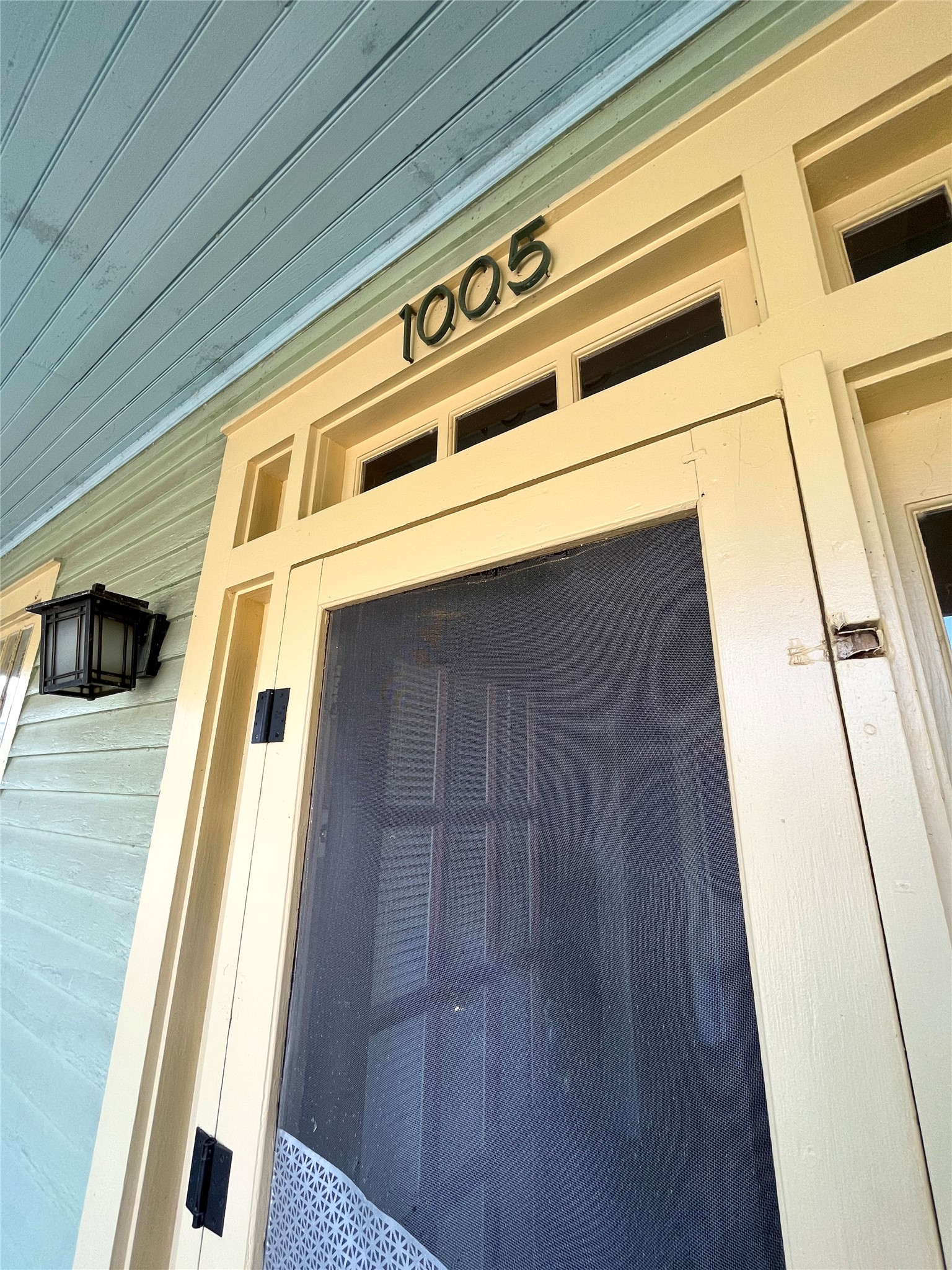 1005 Postoffice St Property Photo 4
