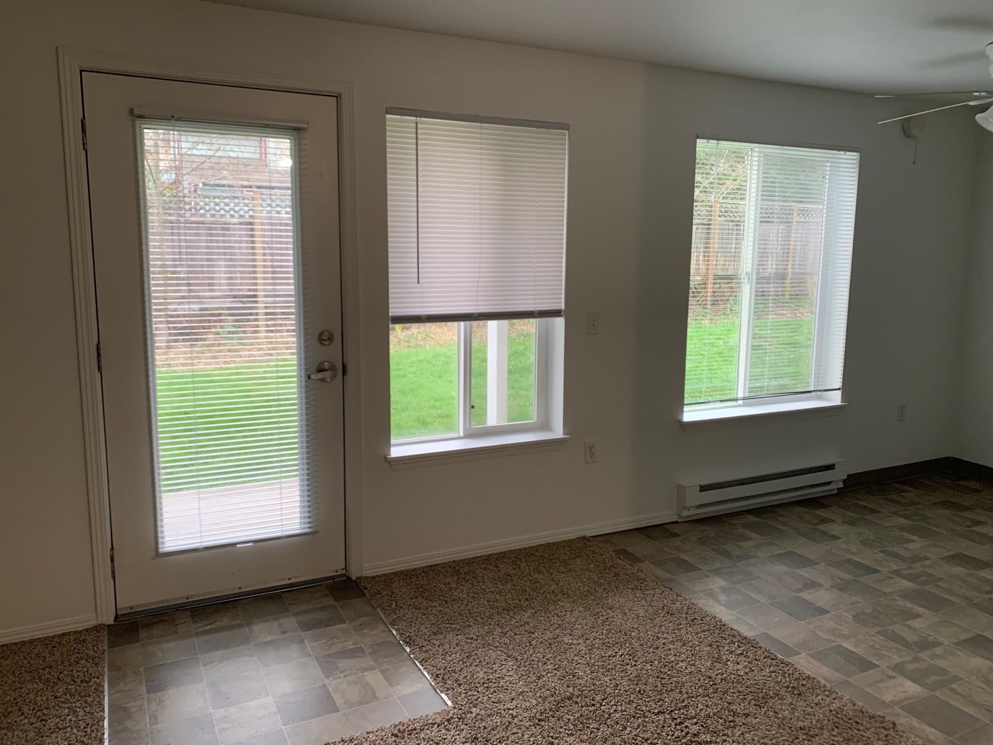 445 Carter Ave Property Photo 3