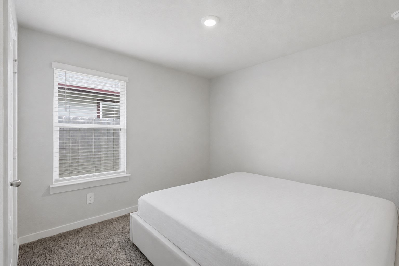 12914 Wempe Way Property Photo 14