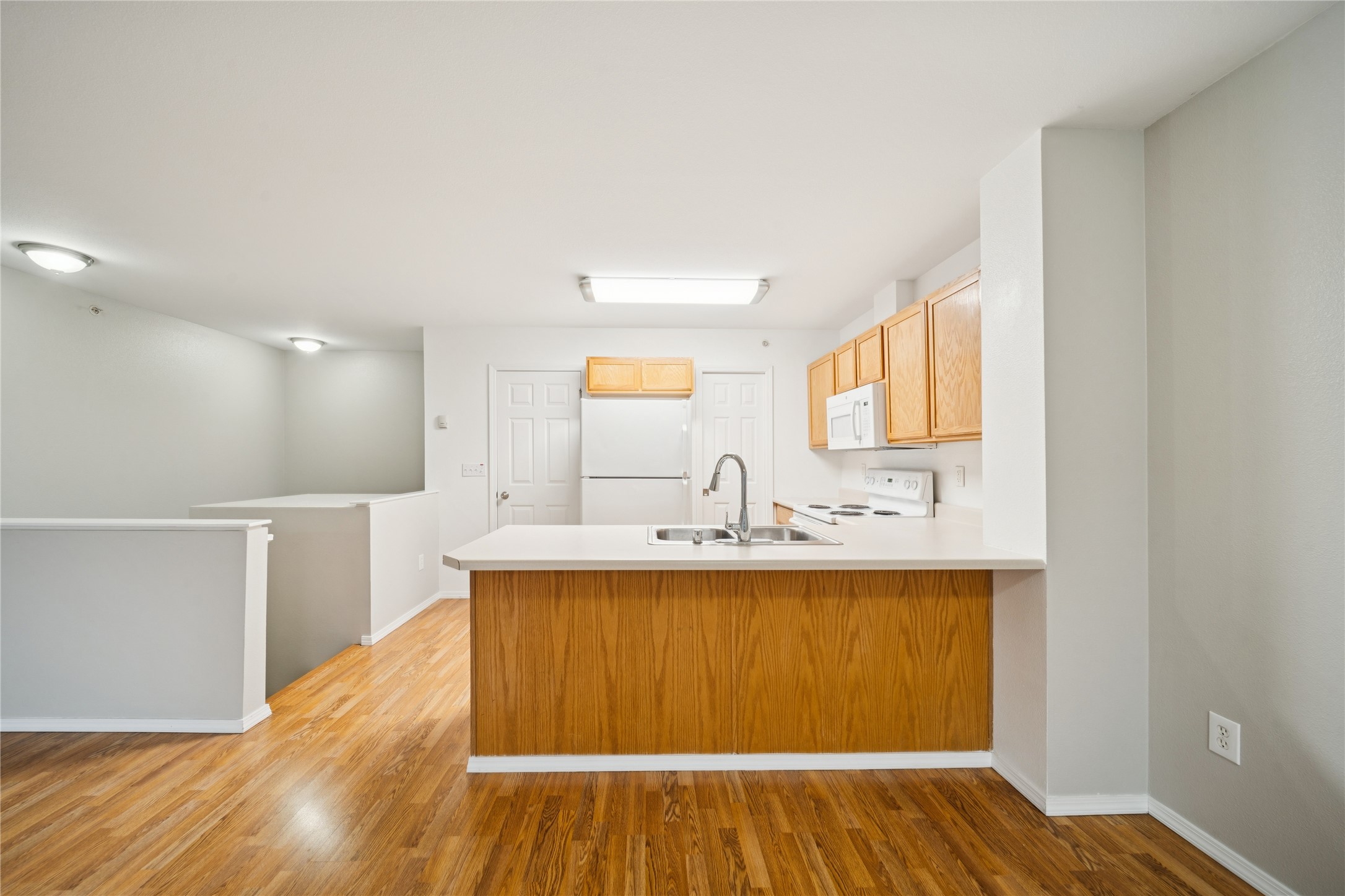 9905 William Jones Circle Unit 2 Property Photo 33