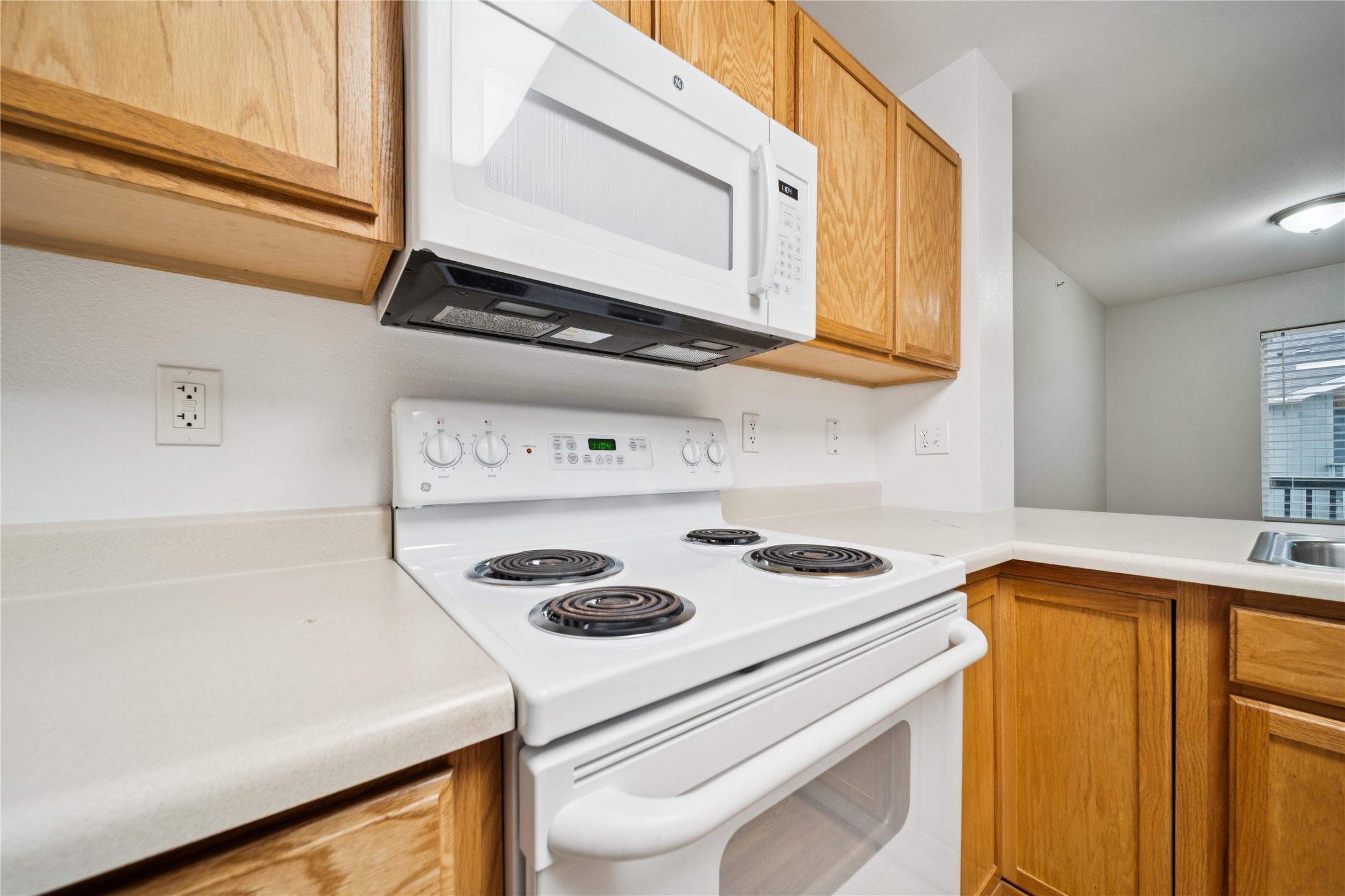 9905 William Jones Circle Unit 2 Property Photo 42