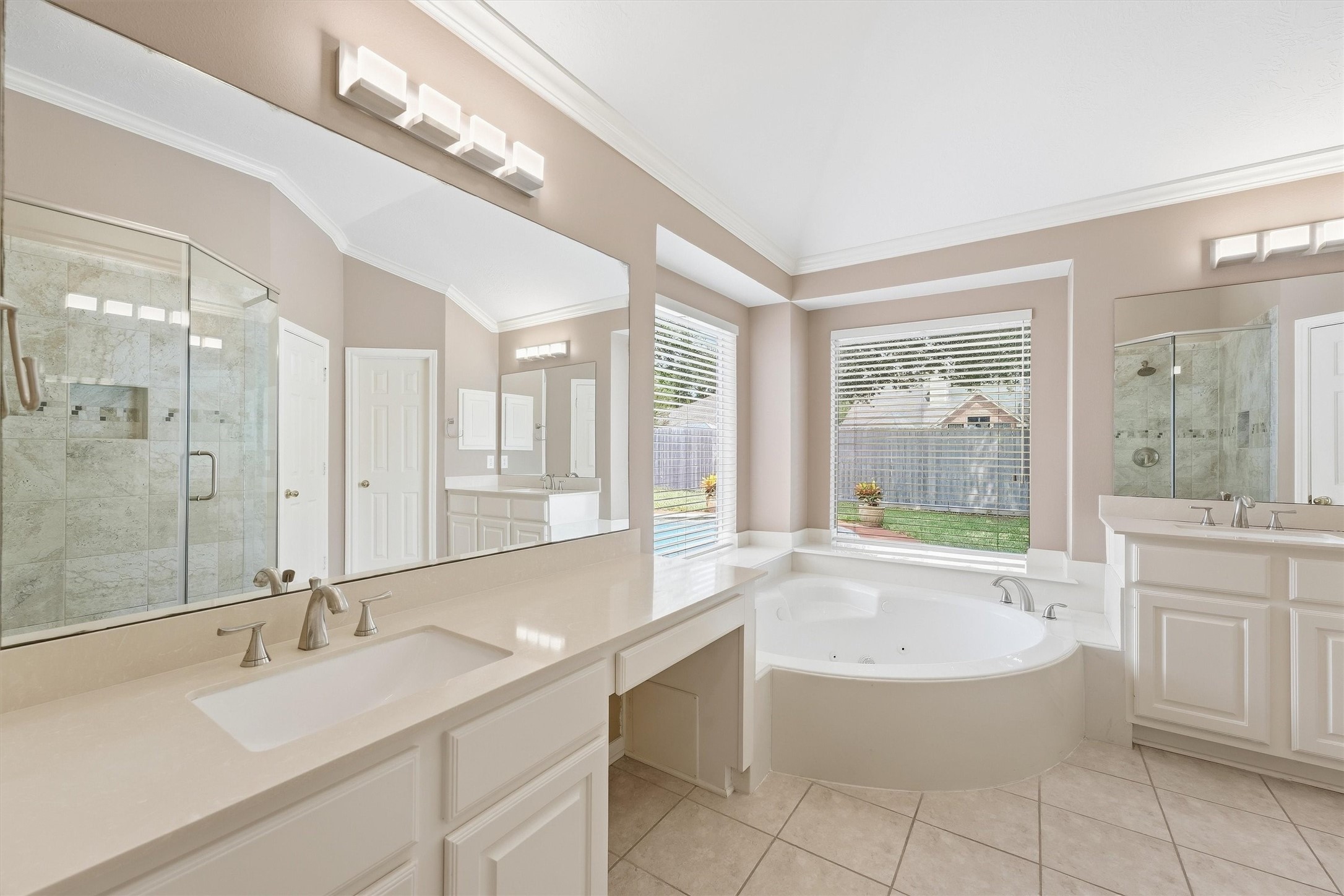 13827 Placid Brook Court Property Photo 25