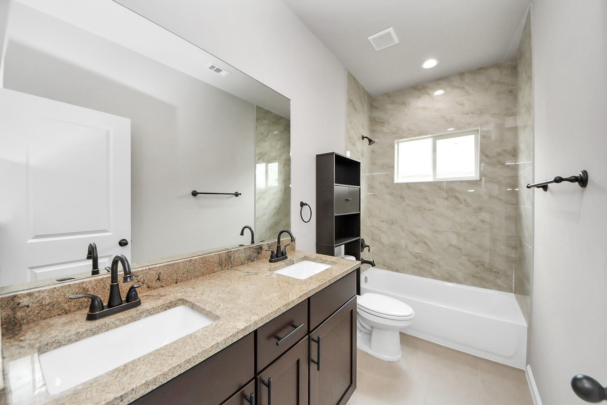 314 Carlos Leal Drive Property Photo 2